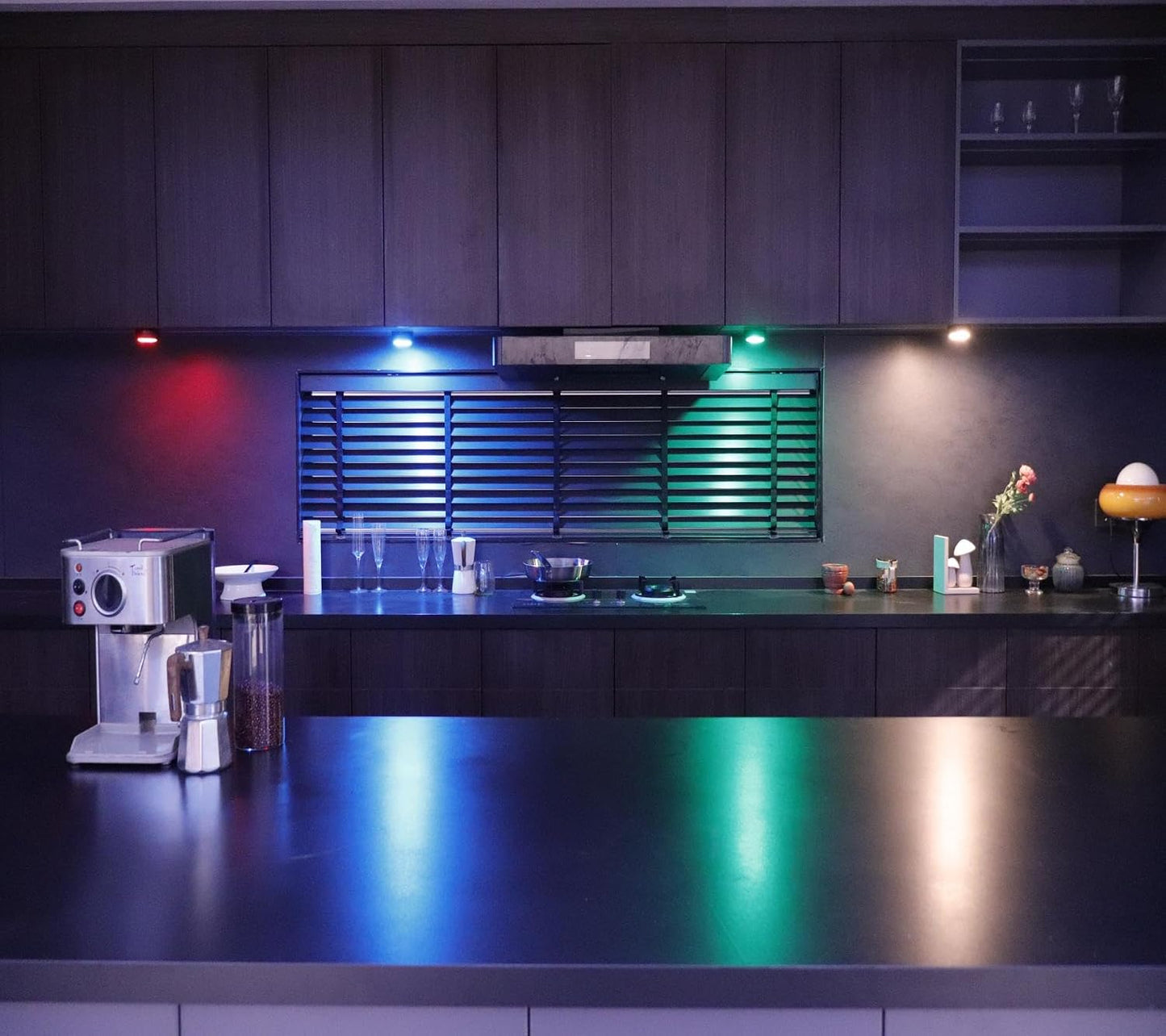 Puck Lights with Remote,7 Colors Under Cabinet Lighting Wireless,Battery Operated RGB LED Lights Dimmable, Push Lights