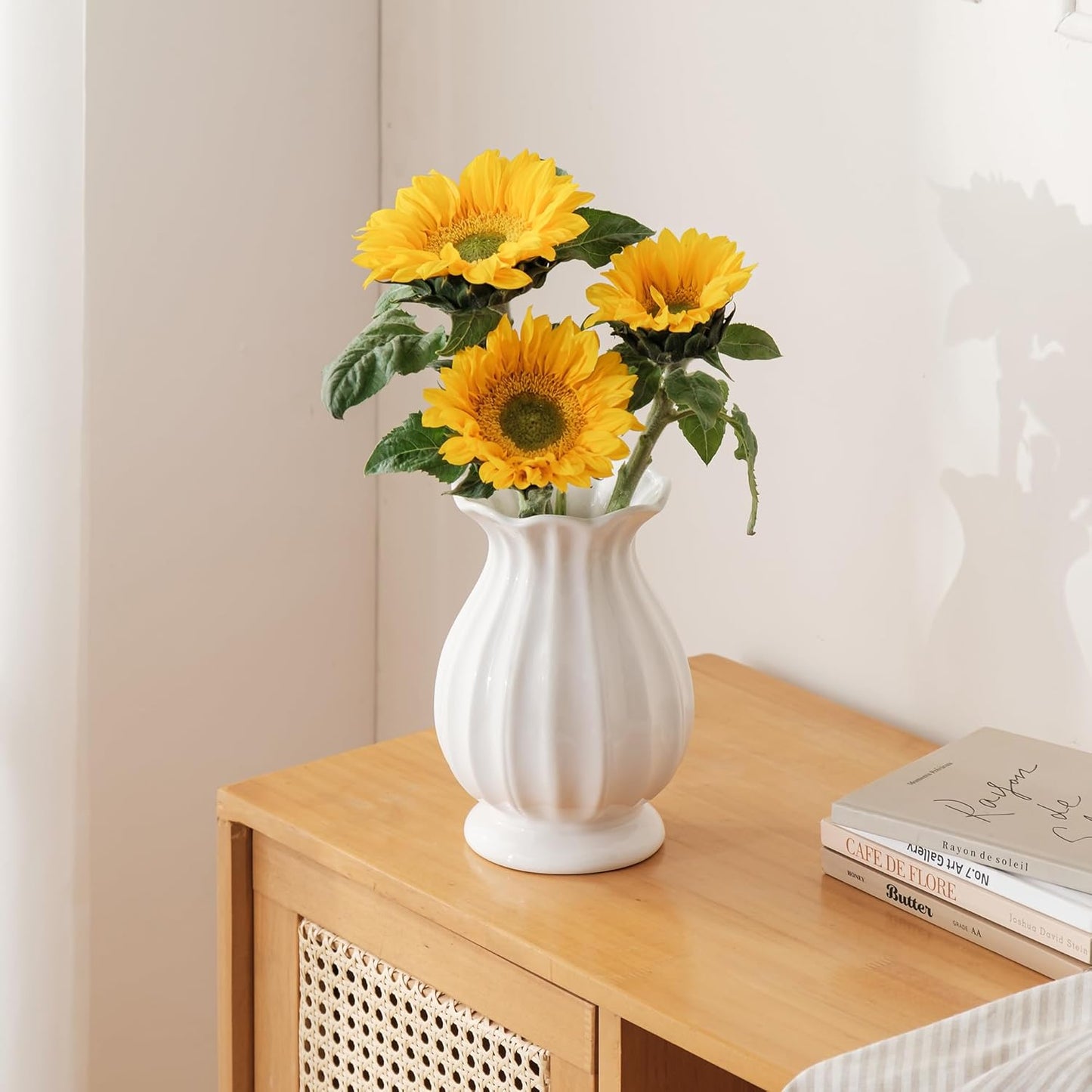 Ceramic Vase / Unique Vases for Farmhouse / White / 7.8 Inch