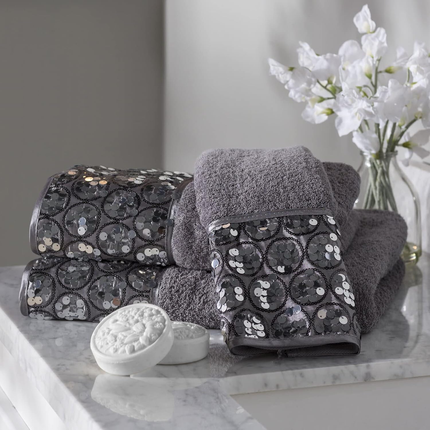 Zahari Home Sinatra Modern Bathroom Towel Set 3 Piece Towel Bath Towel, Hand Towel and Wash Towel Luxury Contemporary