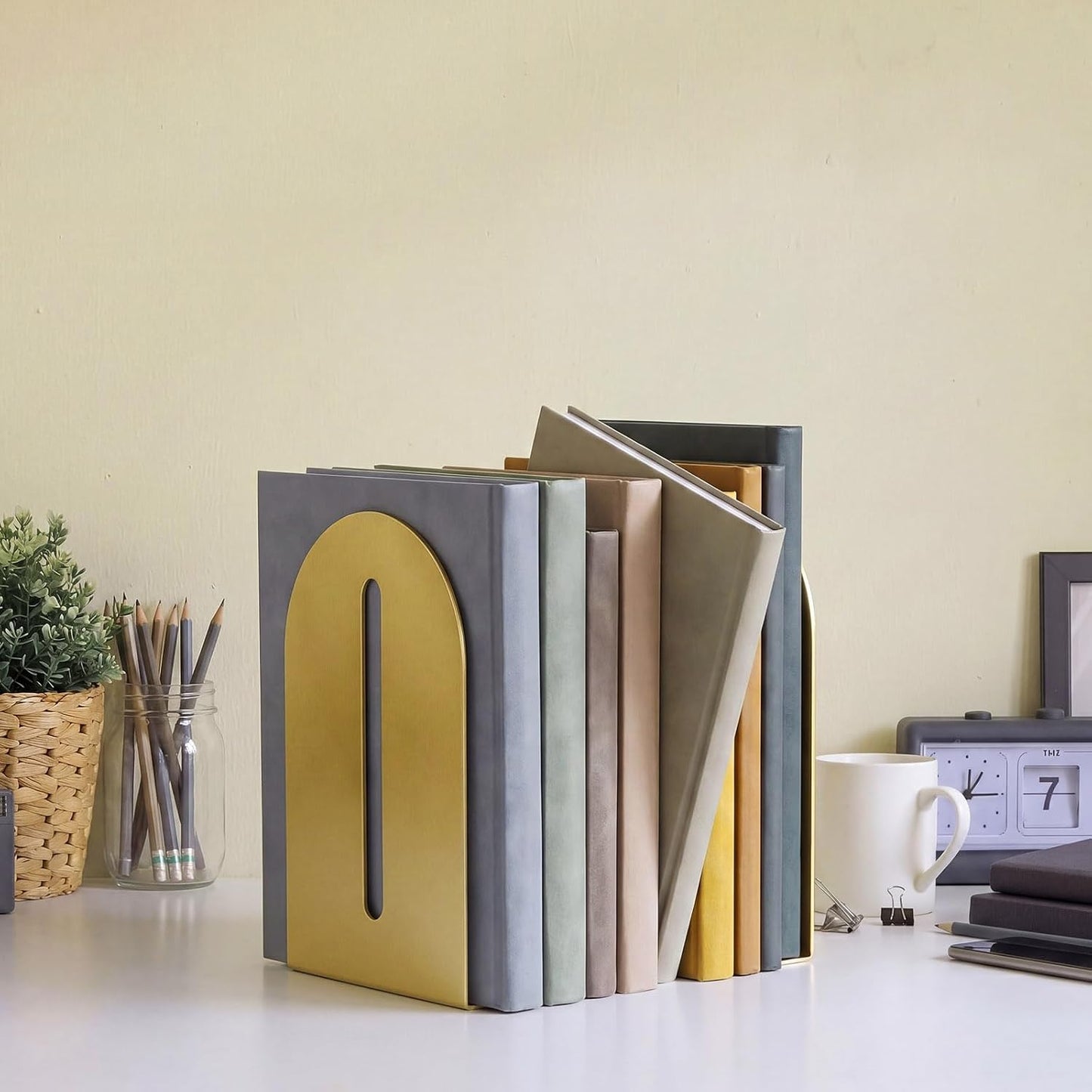 Metal Bookends / Gold Vintage / Set of 6