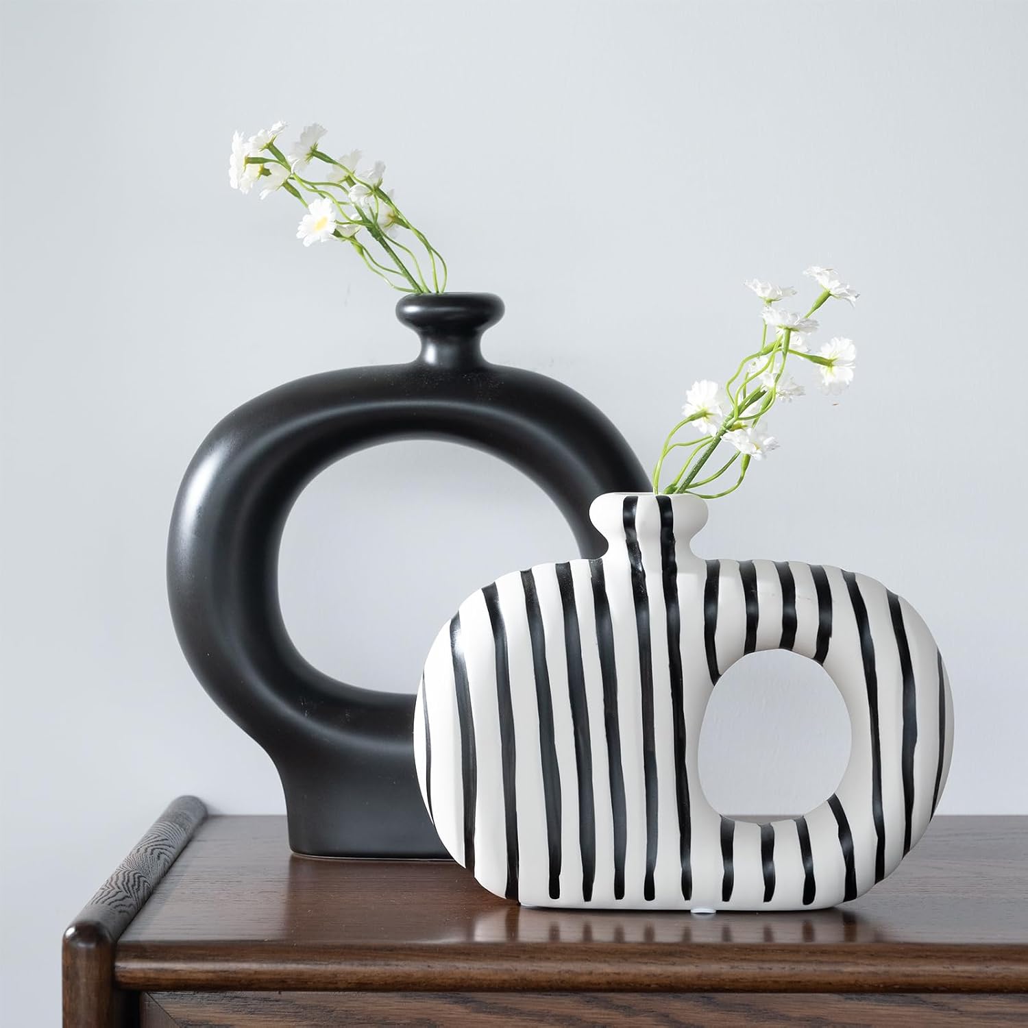 & White Striped Hollow Ceramic Flower Vases / Black / Set of 2