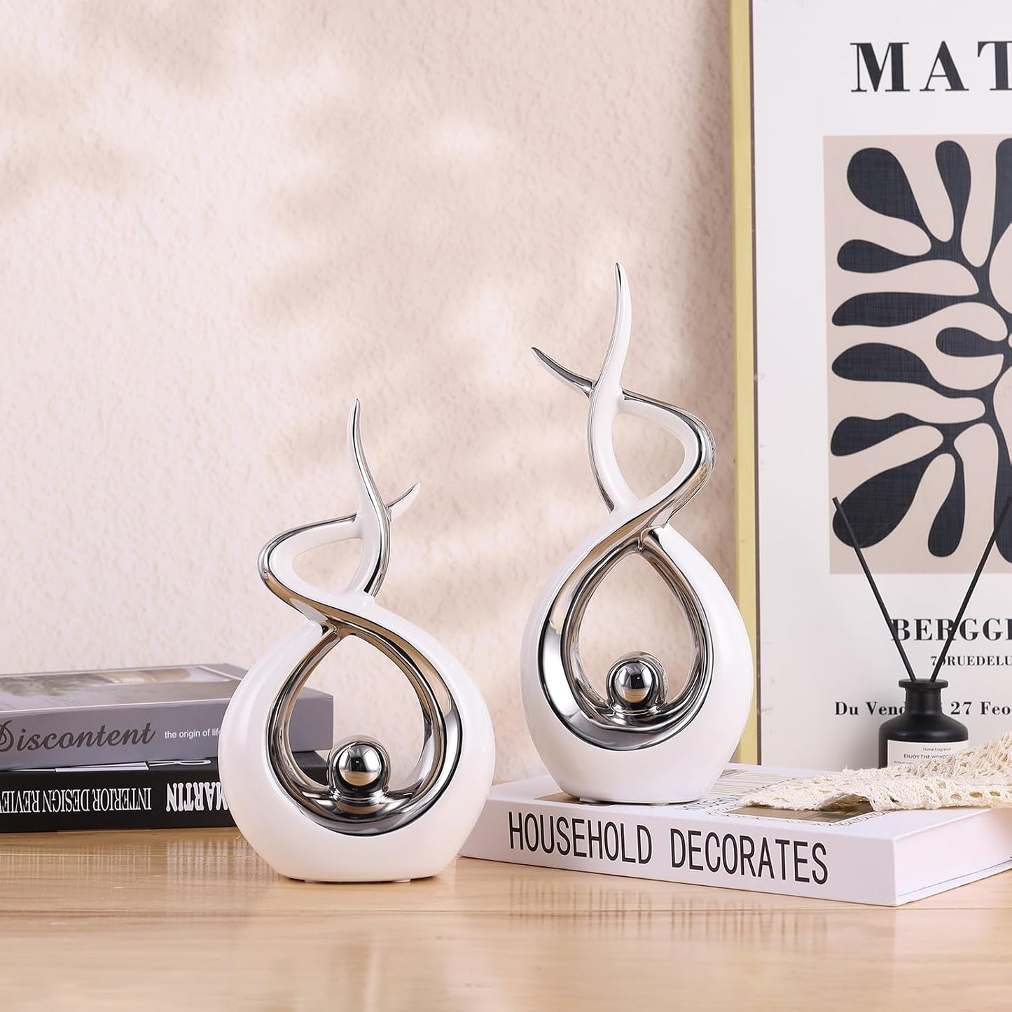 Ceramic Knick Knacks Statues / White Silver / Small