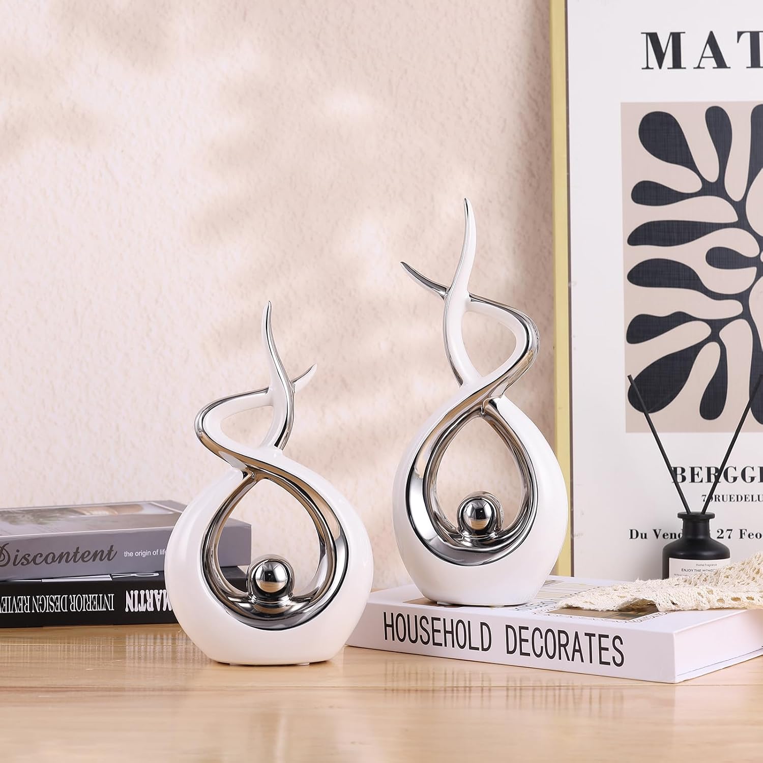 Ceramic Knick Knacks Statues / White Silver / Small