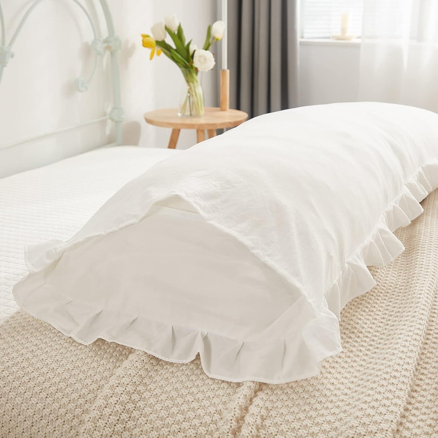 Ruffled Fringe Decor Sham / Body / White / 20 x 54