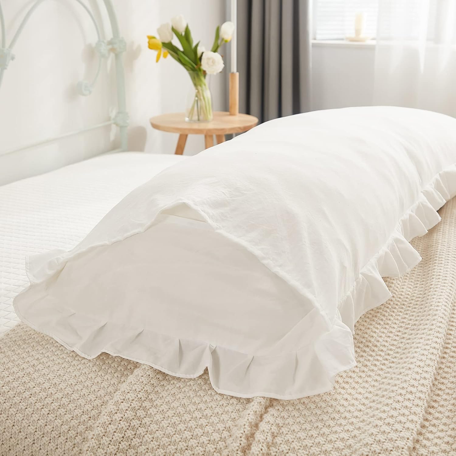 Ruffled Fringe Decor Sham / Body / White / 20 x 54