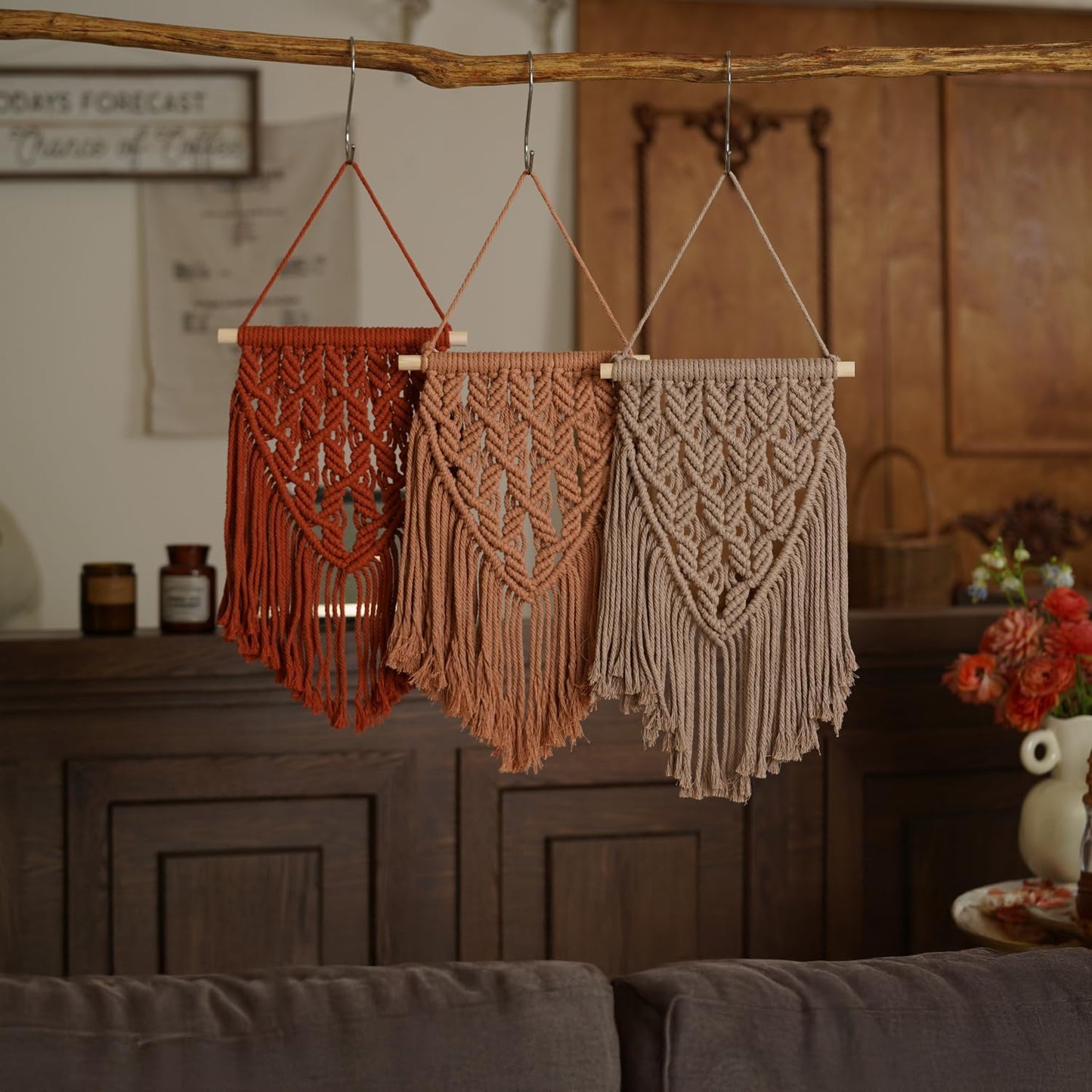 Small Macrame Wall Hanging Decor Boho Tapestry / Toffee Brown / 15.8"L x 9.8"W