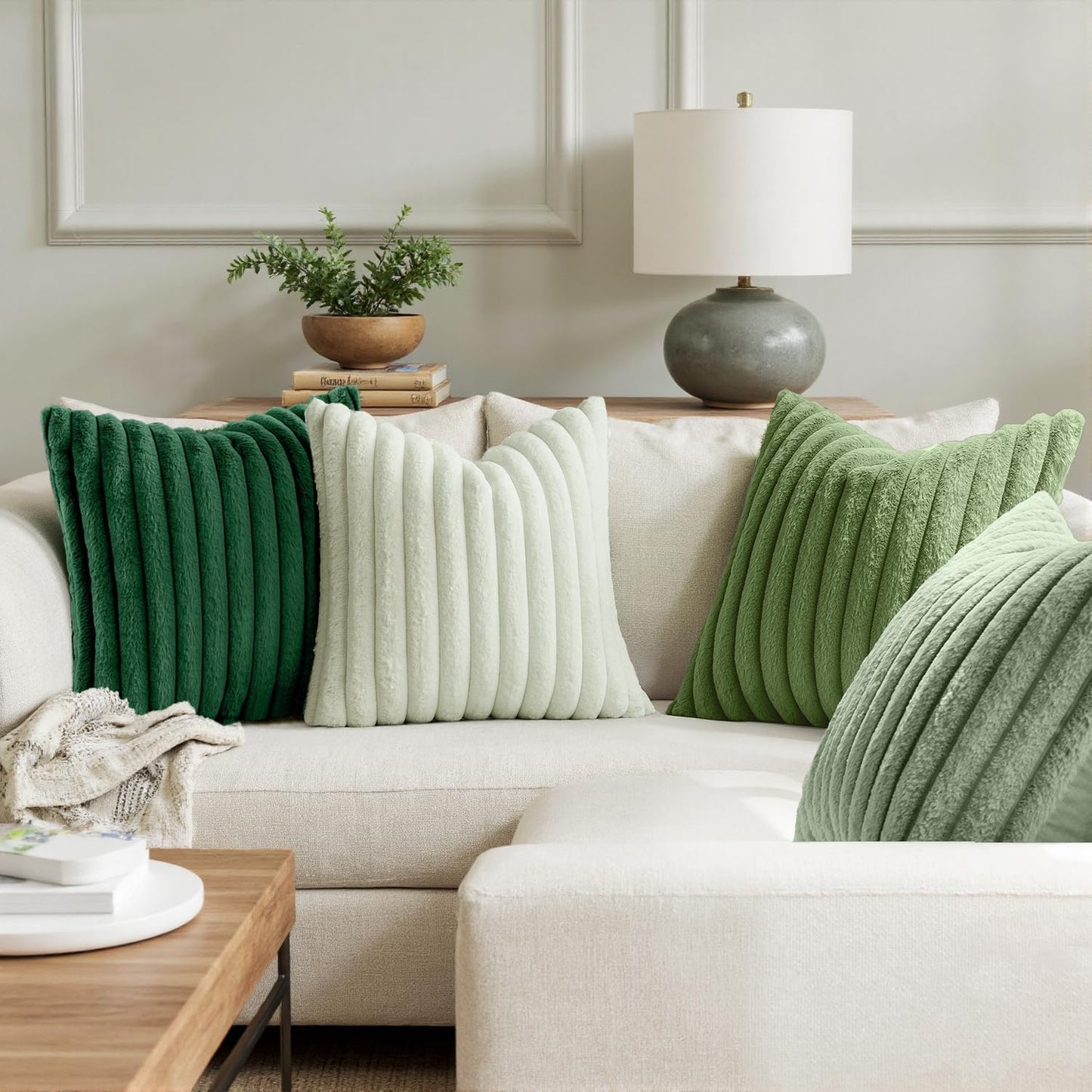 Faux Fur Plush Decorative Throw Pillow Covers / 18 x 18 / Green / Set of 4