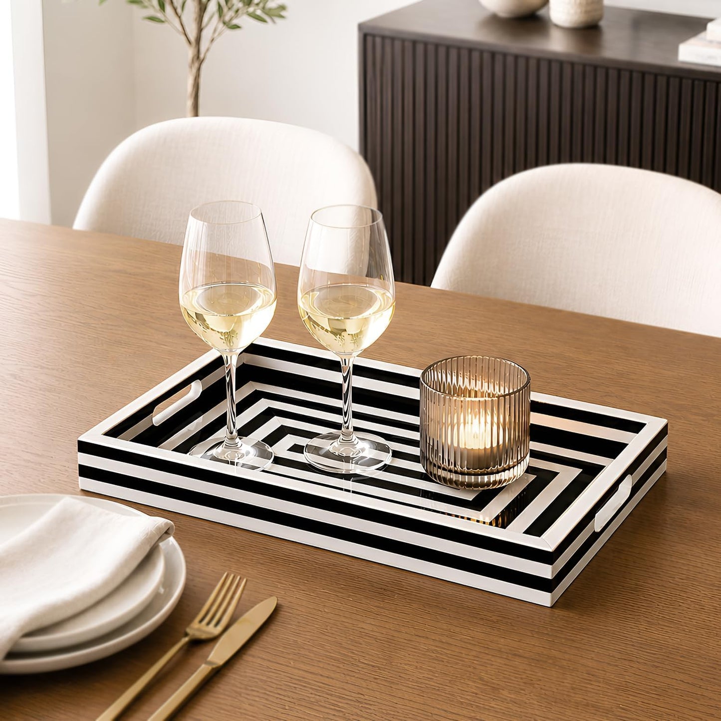 Decorative Tray / Black and White Concentric Ottoman Tray / 17 x 11 x 1.7 / Black & White