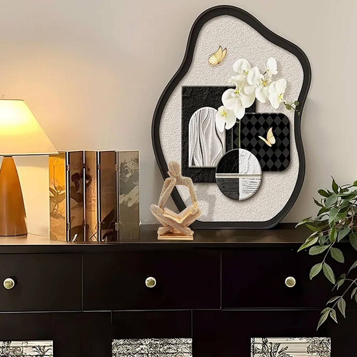 Modern Aesthetic Figurine Decoration / Right / Gold