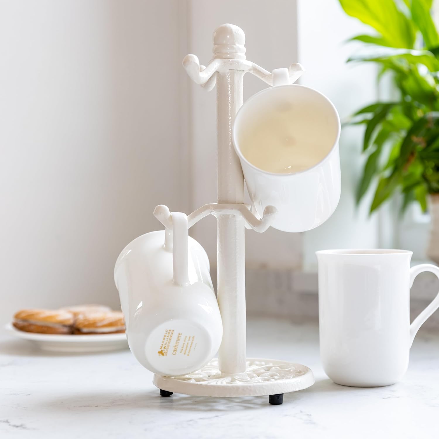 Kitchen Craft Traditional-Style Cast Iron Mug Tree Stand, White, 30x13x13 cm