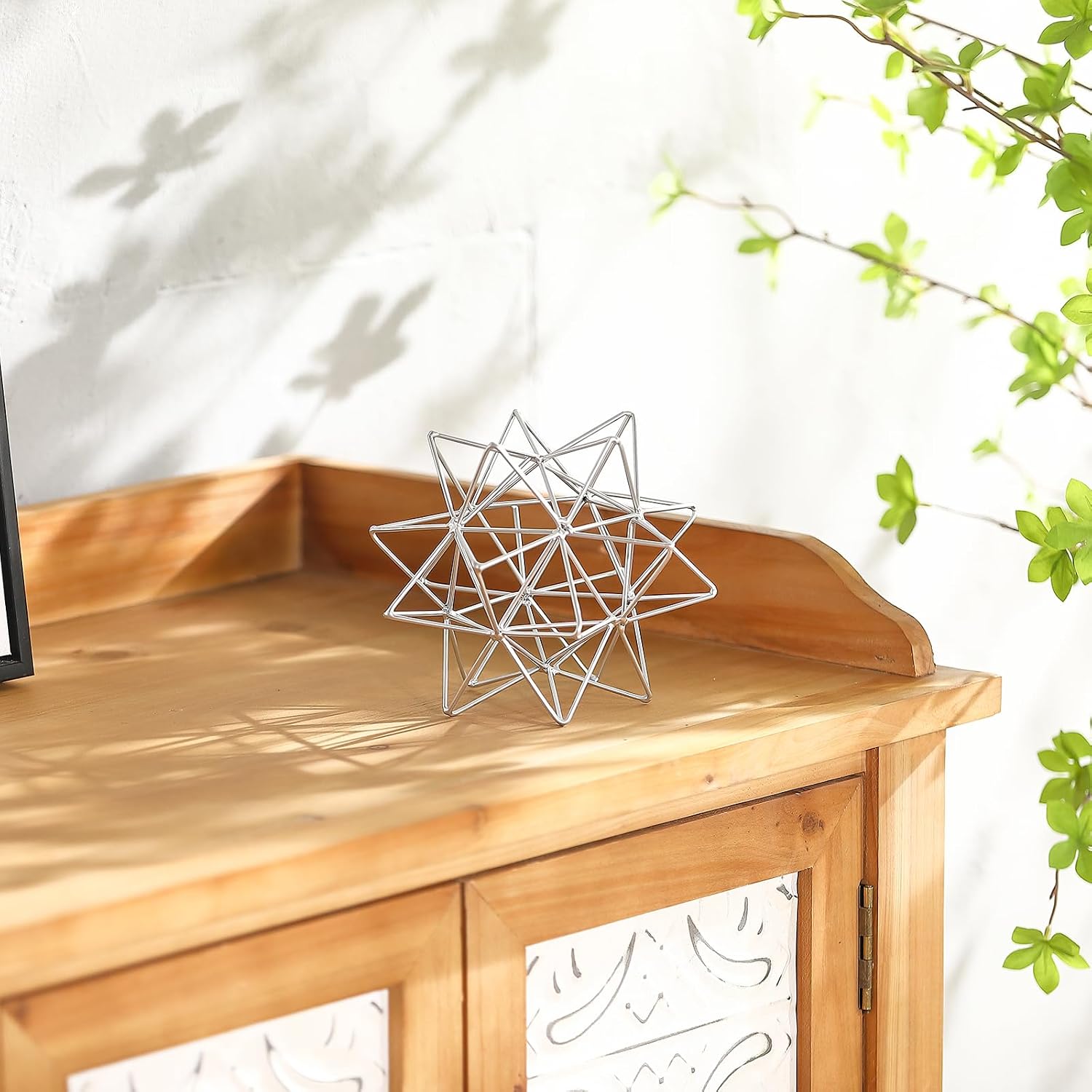 Metal Geometric Table Top Decor / Sliver
