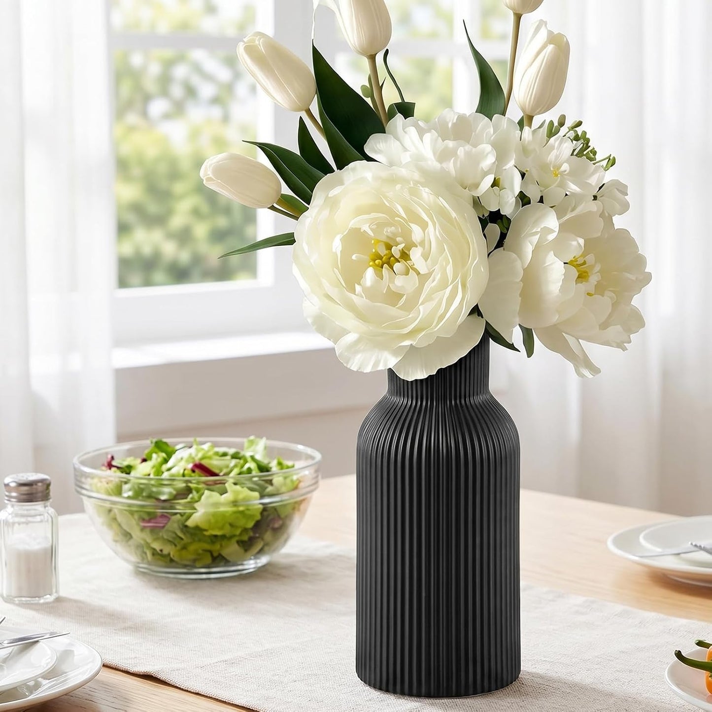 Black Ceramic Tall Vase / 1-piece-set / Medium Black