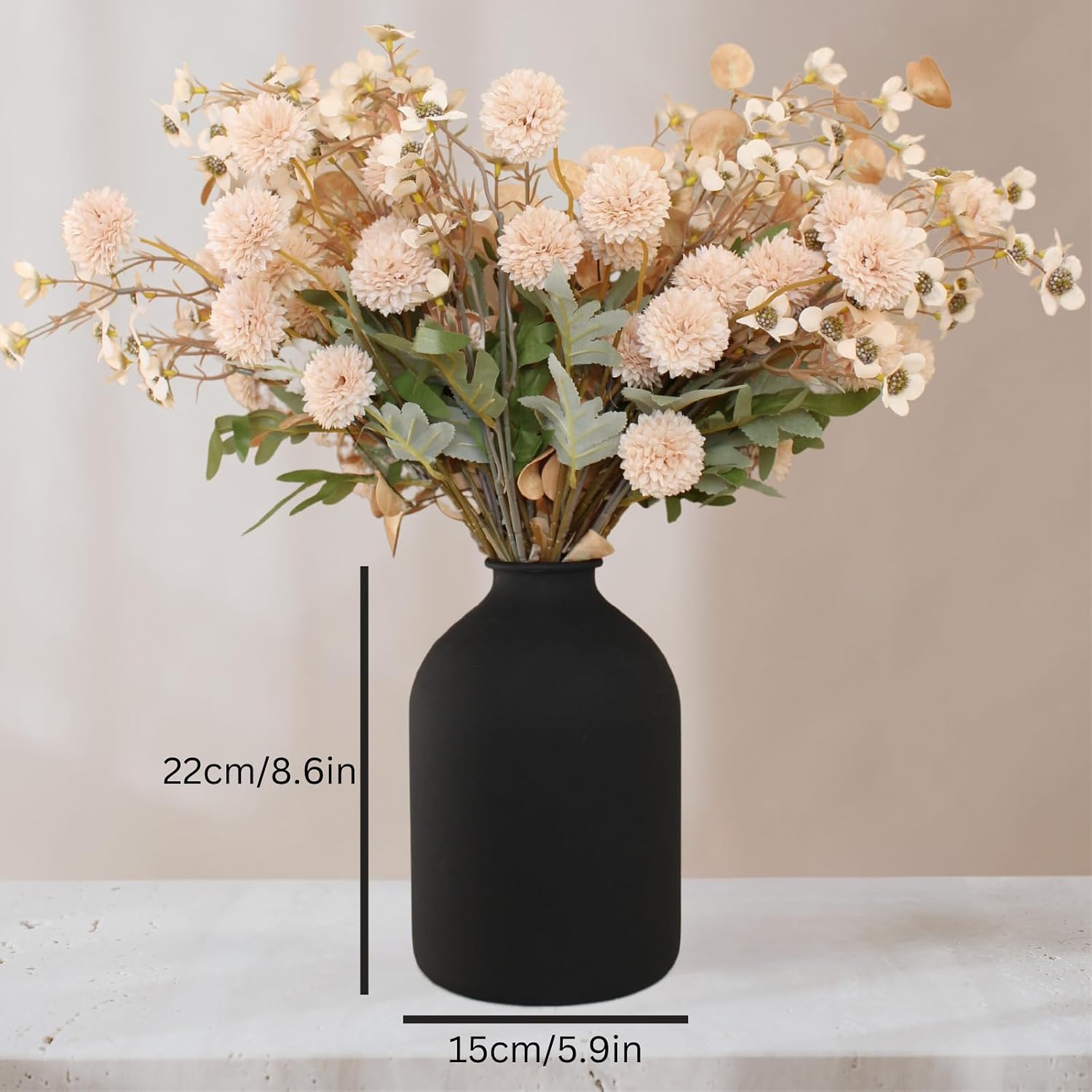Matte Arlo Vase for Dining Coffee Table / Black / 8.6 Inch