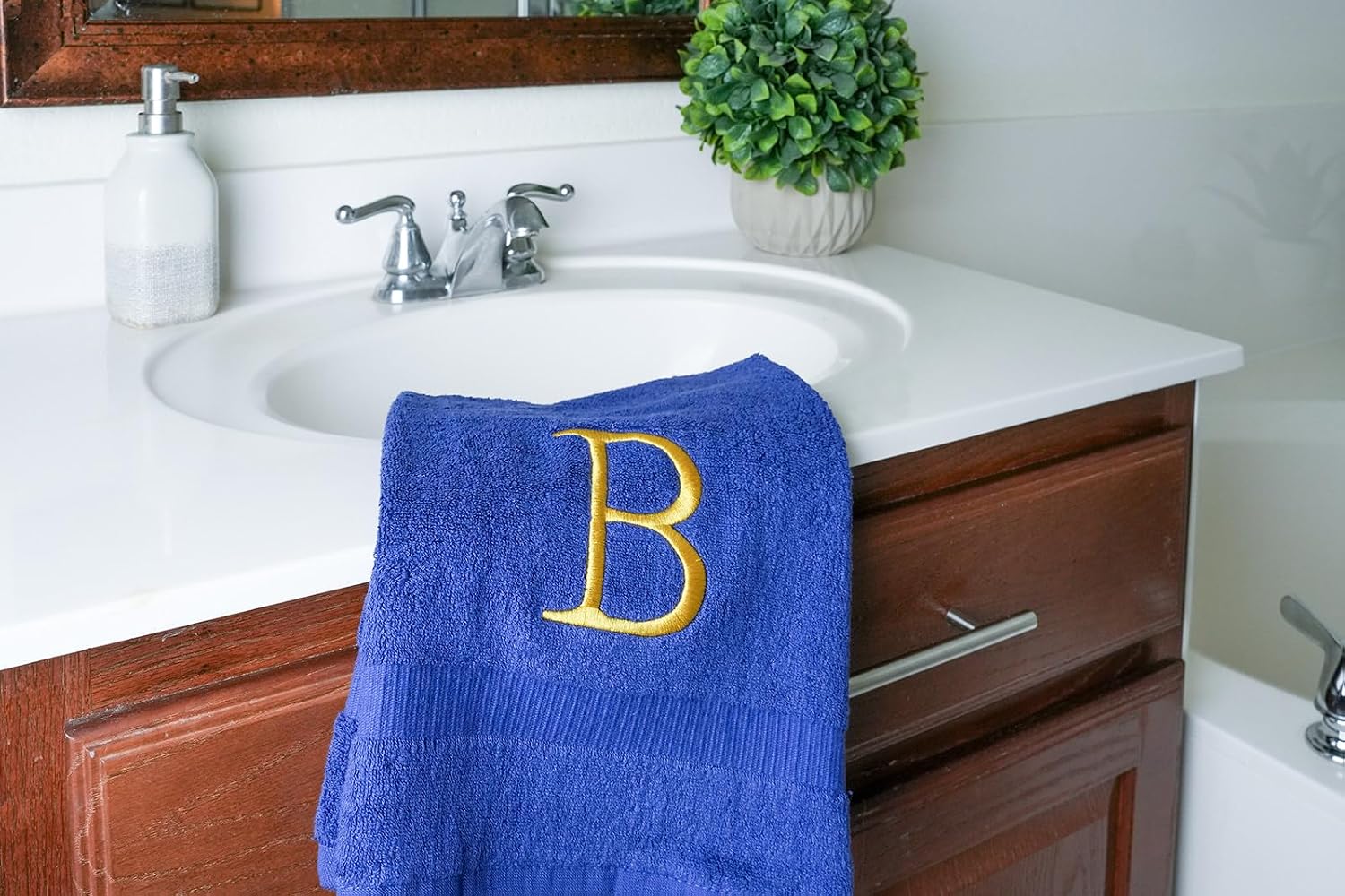 Navy with Gold Monogrammed Hand Towels for Bathroom - Set of 2 Letter B | Luxury Hotel Quality Initial Towels For
