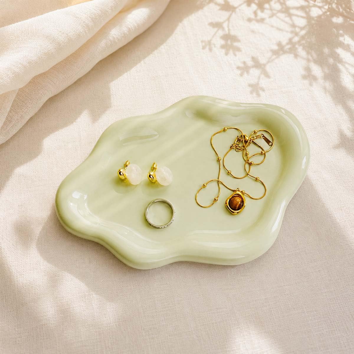 Vanity Ring Dish Ceramic Trinket Ring Holder / Cloud-green