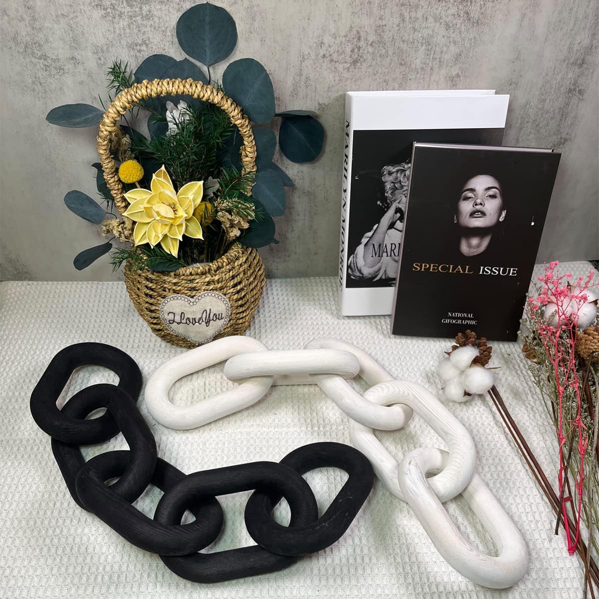 Wood Chain Link Decor / Black