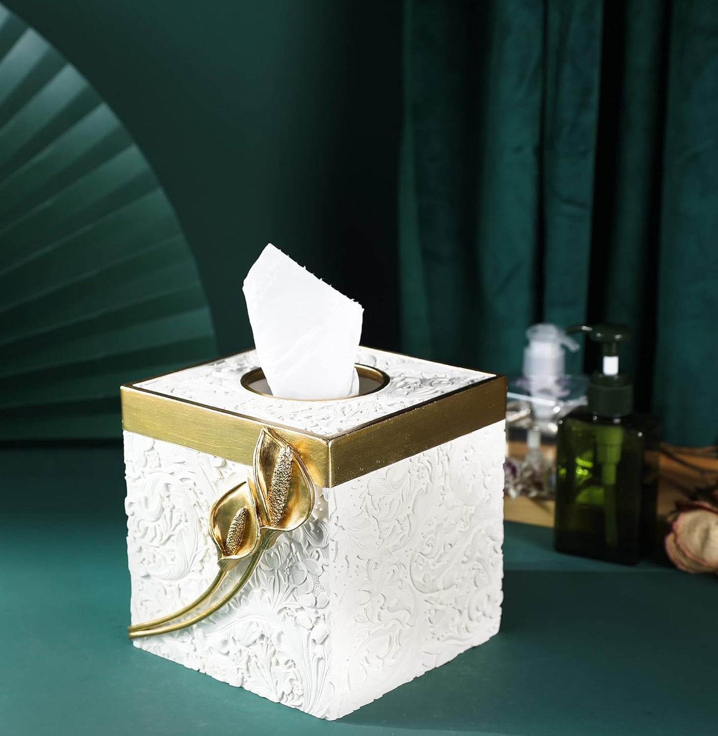 Modern Square Tissue Box Cover Holder / Common Callalily