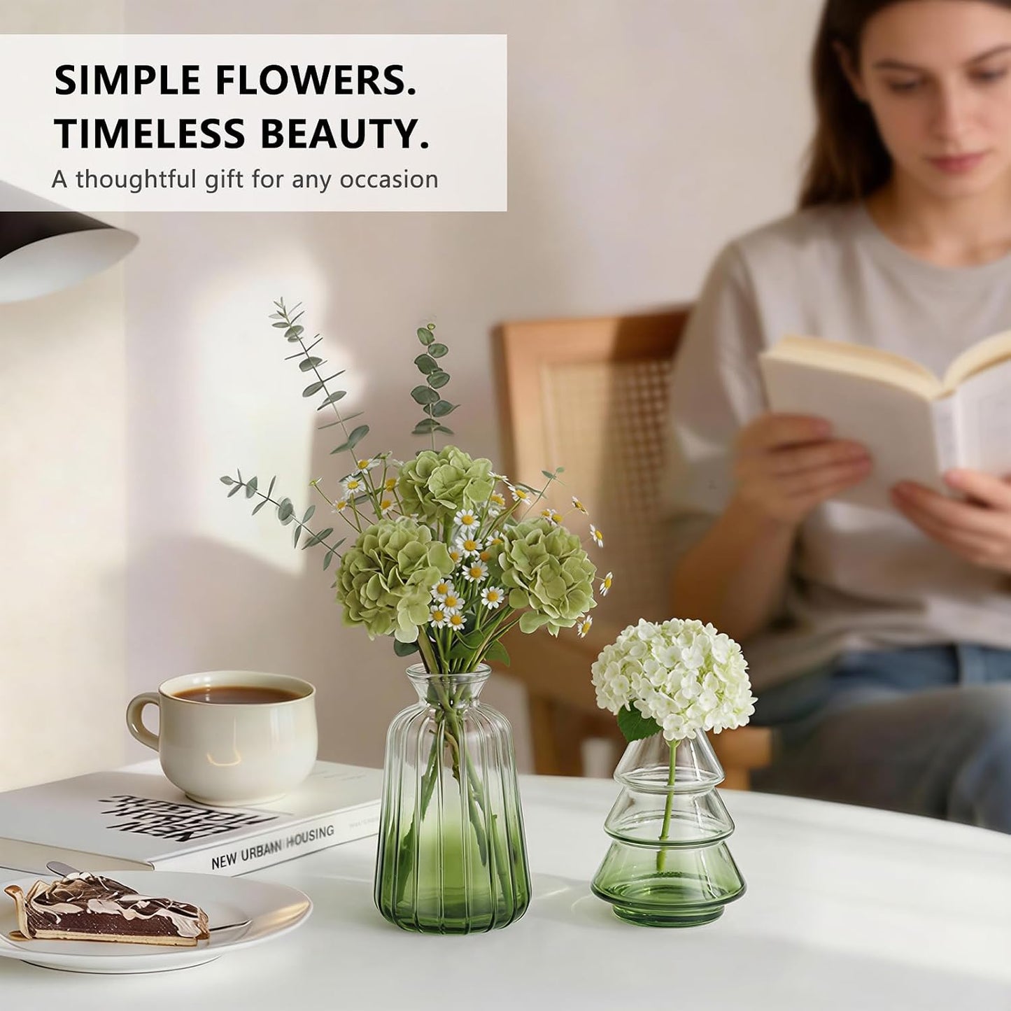Glass Bud Vases Mini Flower Vase Small Vintage Vases for Centerpiece Table Wedding / Gradient Green