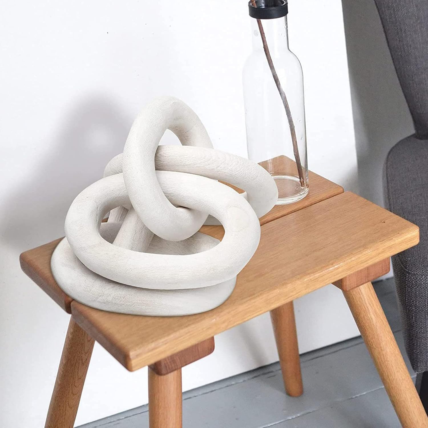 Modern Farmhouse Style / White / 21.7 Inch