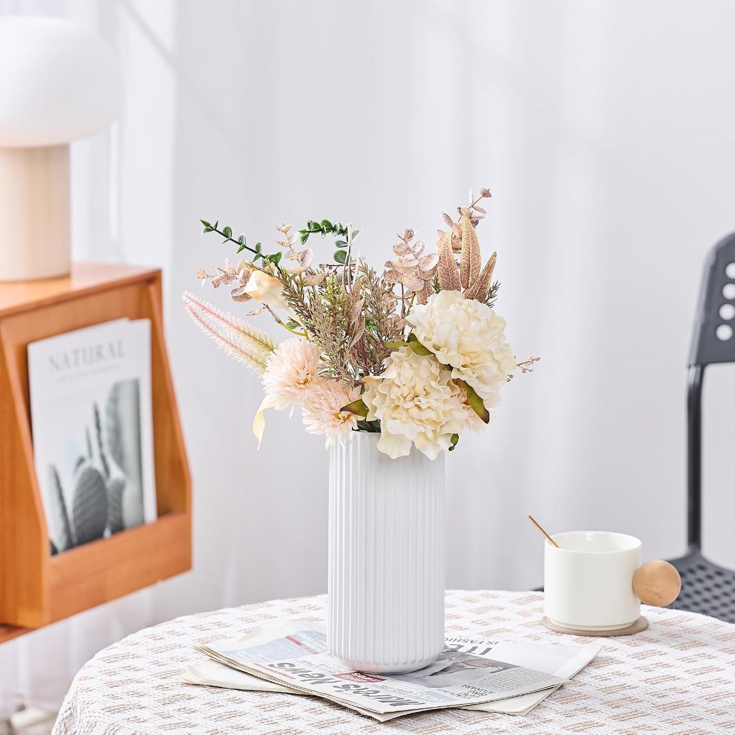 White Ceramic Flower Vase for Pampas Grass / Ceramic White / 8 Inch