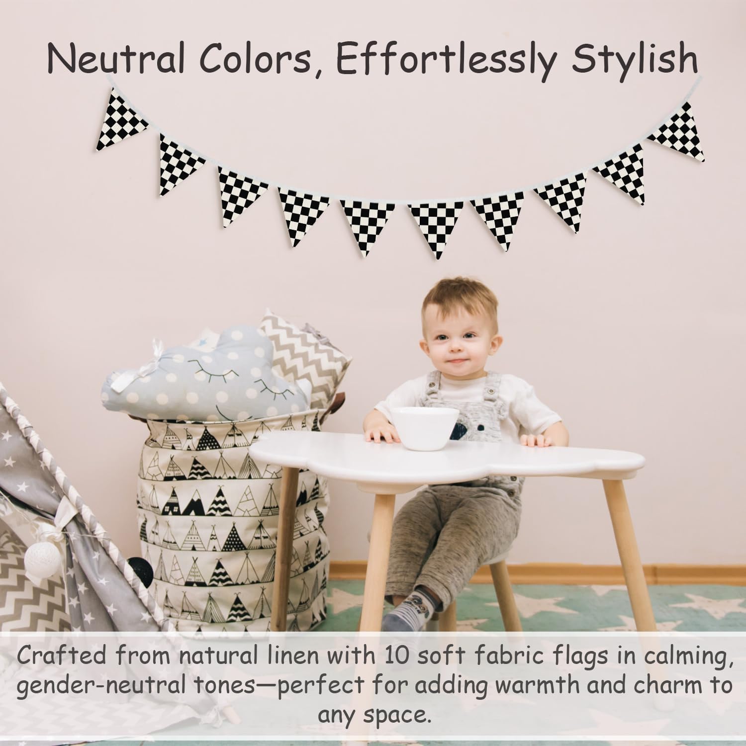 Black and White Checkered Garland Triangle / 01-black and White Checkered
