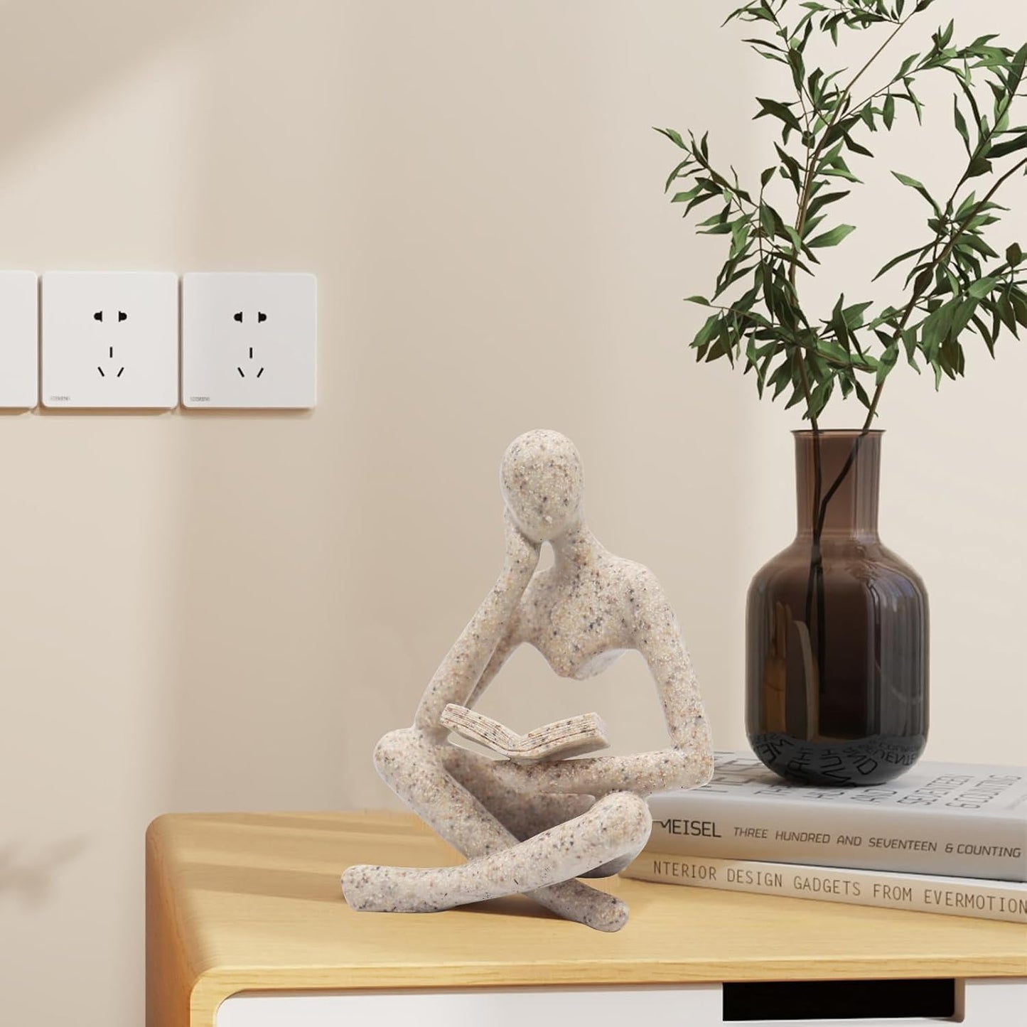 Modern Aesthetic Figurine Decoration / Small / Left