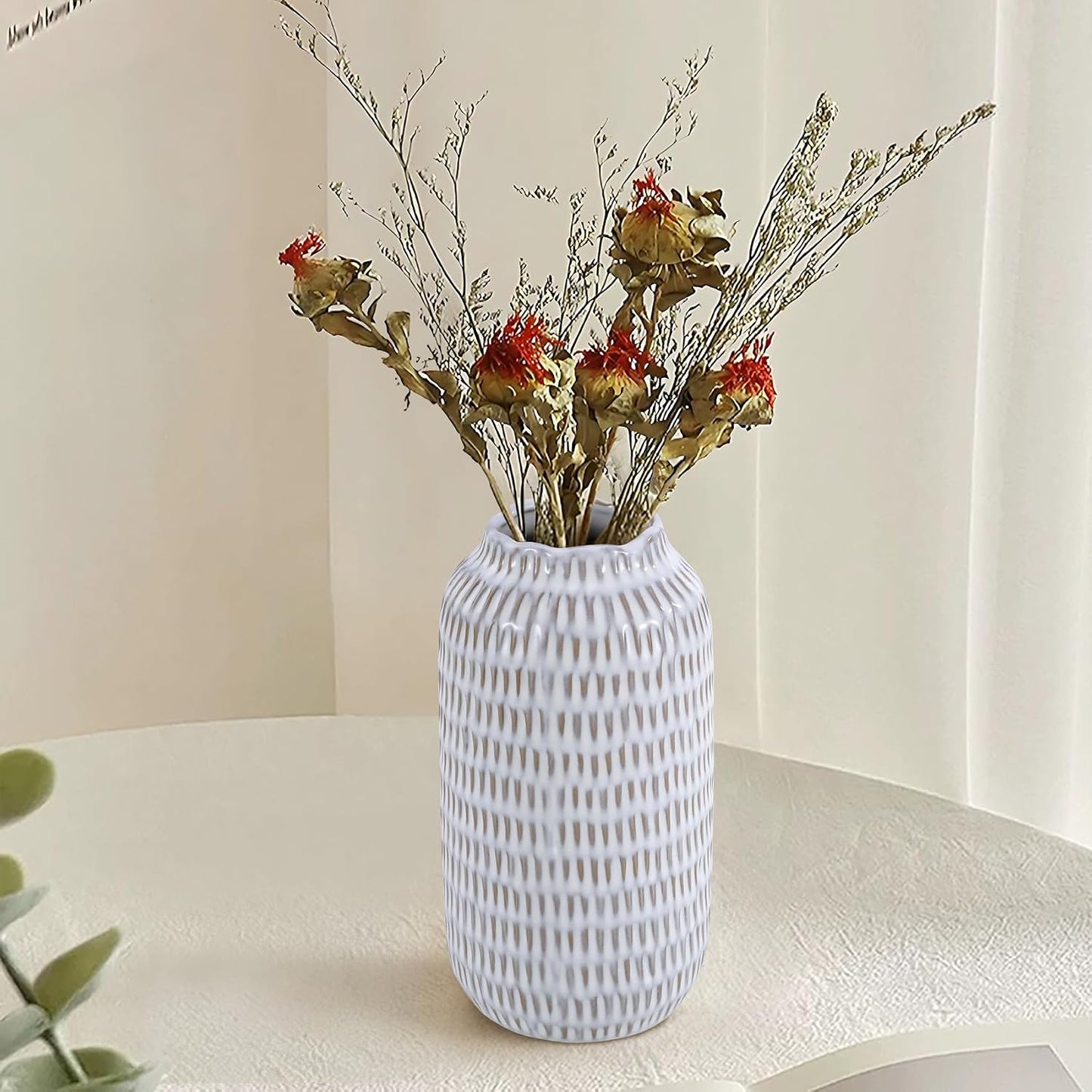 Ceramic Vase for Flowers / Glaze White