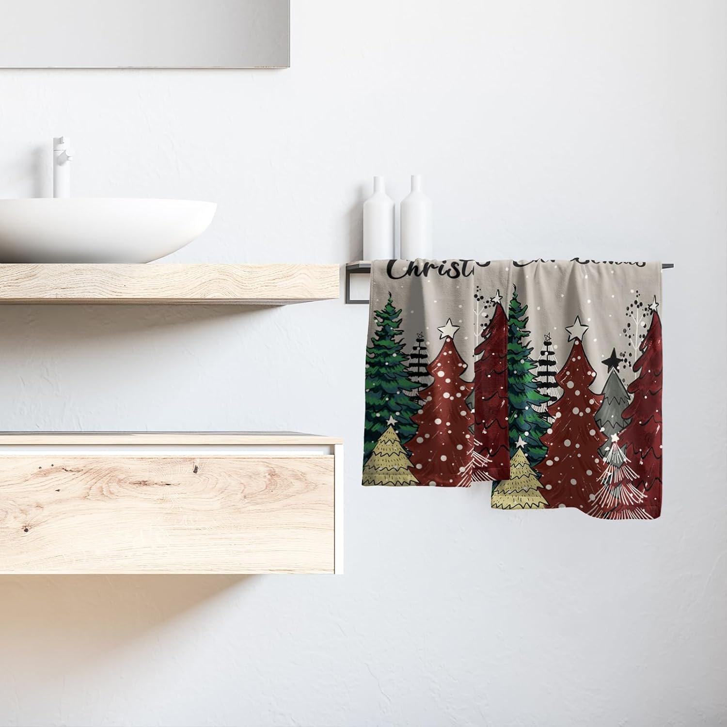 Giwawa Christmas Trees Hand Towels Set of 2 Winter Holiday Bath Towel Soft Kitchen Dish Towels Decorative Bathroom