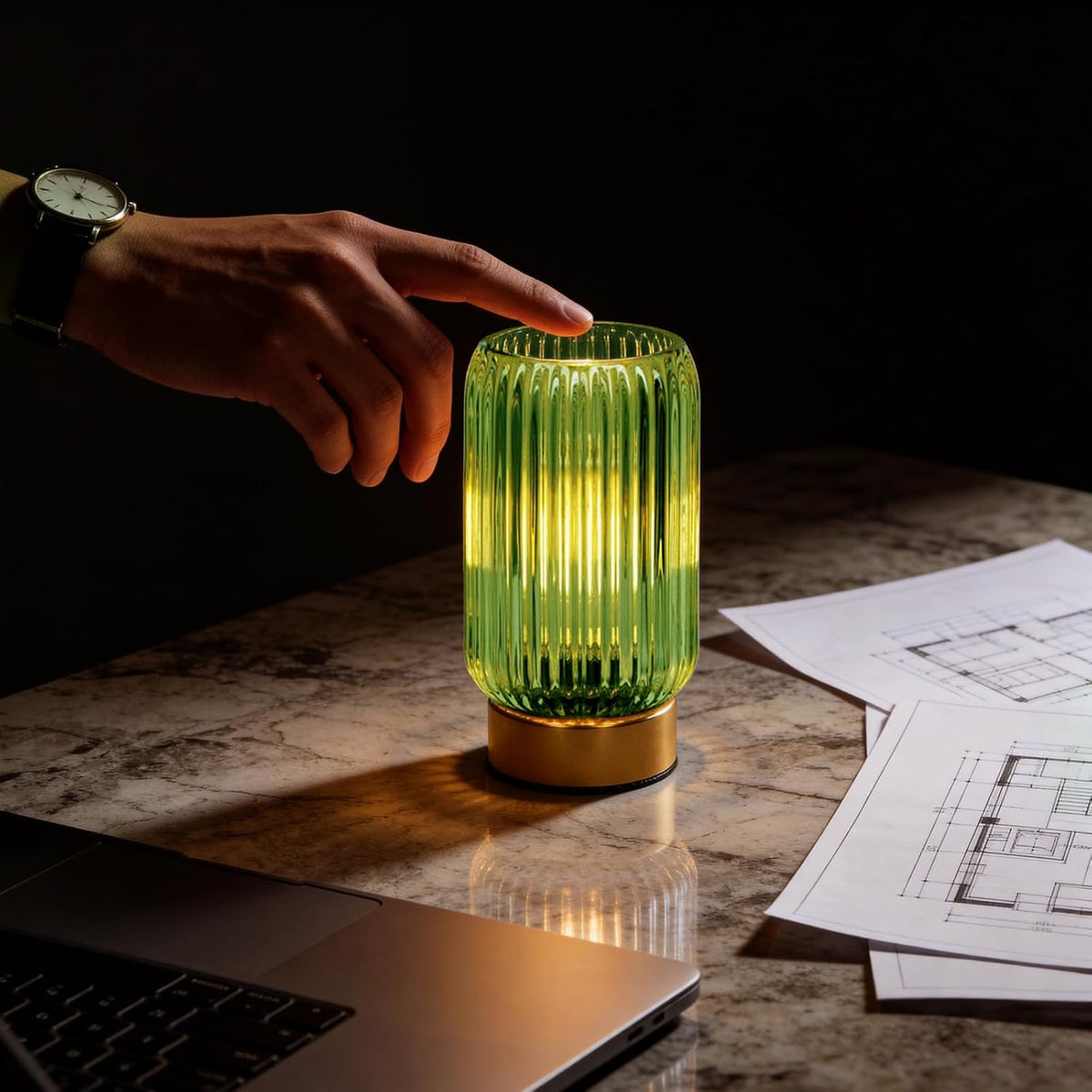 MJ PREMIER Battery Operated Lamp, Small Cordless Lamp with Timer, Green | Vertical Stripes Glass Lampshade, Small Table