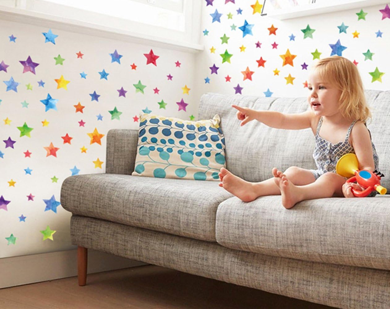 Stars Wall Decals Wall Stickers Easy to Peel Stick Removable Home Decoration Gift