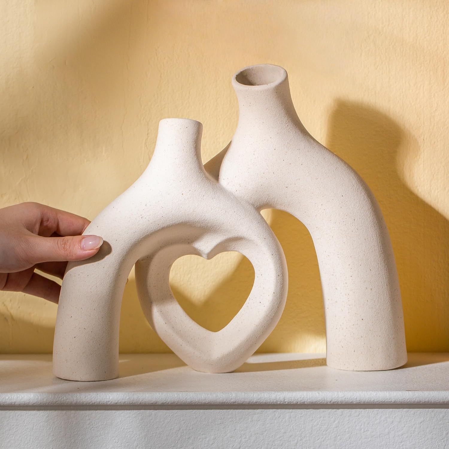 Snuggle Hollow Hug Donut Ceramic Vase / Heart - Beige / 8.3 Inch
