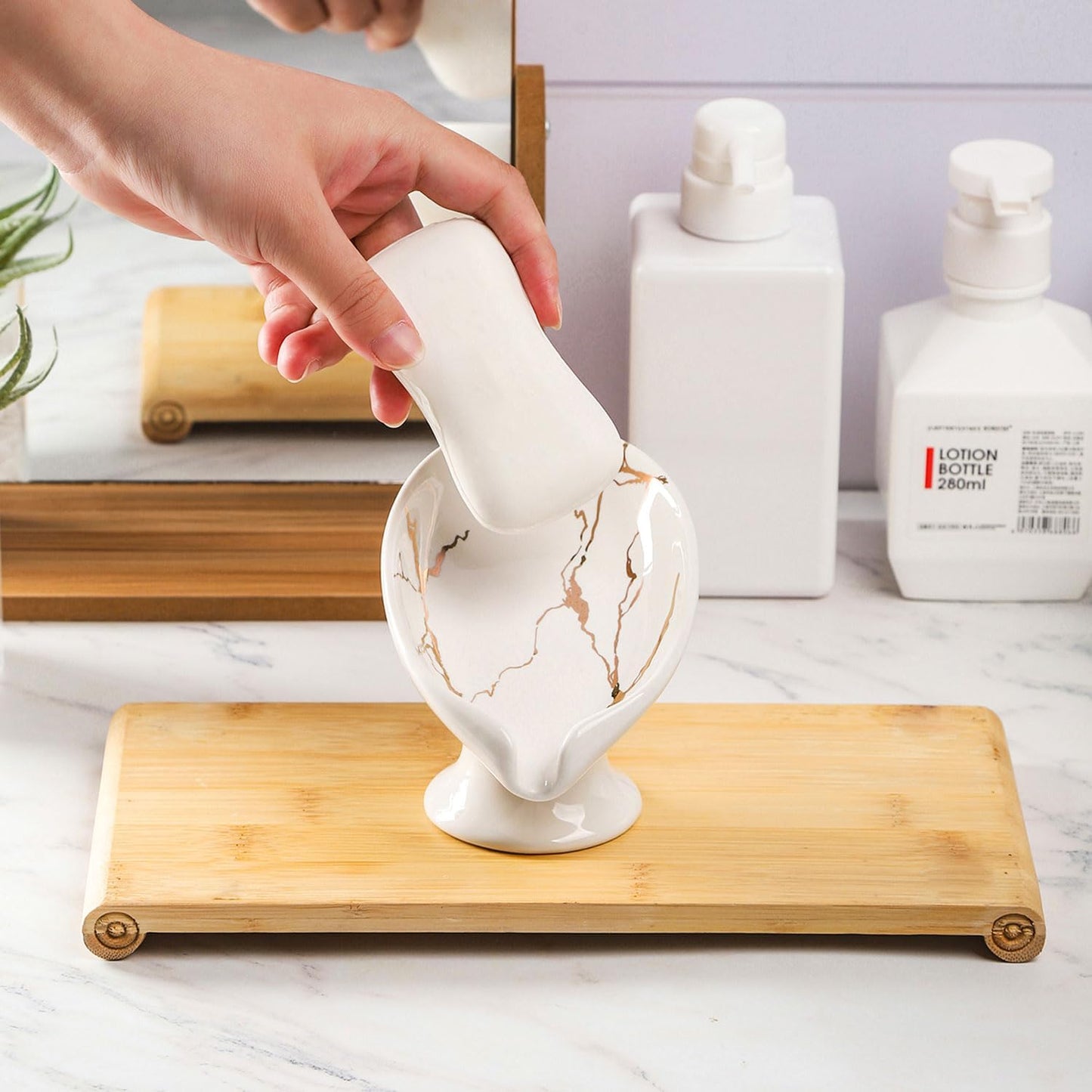 Ceramic Self Draining Soap Dish for Bar / White