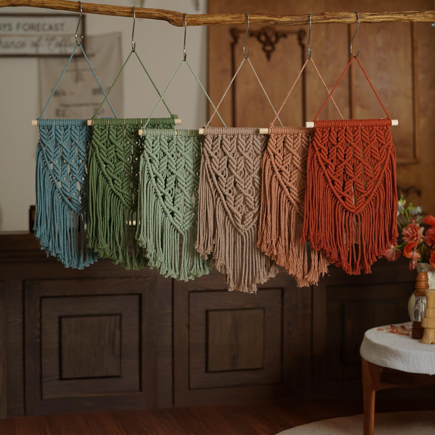 Small Macrame Wall Hanging Decor Boho Tapestry / Toffee Brown / 15.8"L x 9.8"W