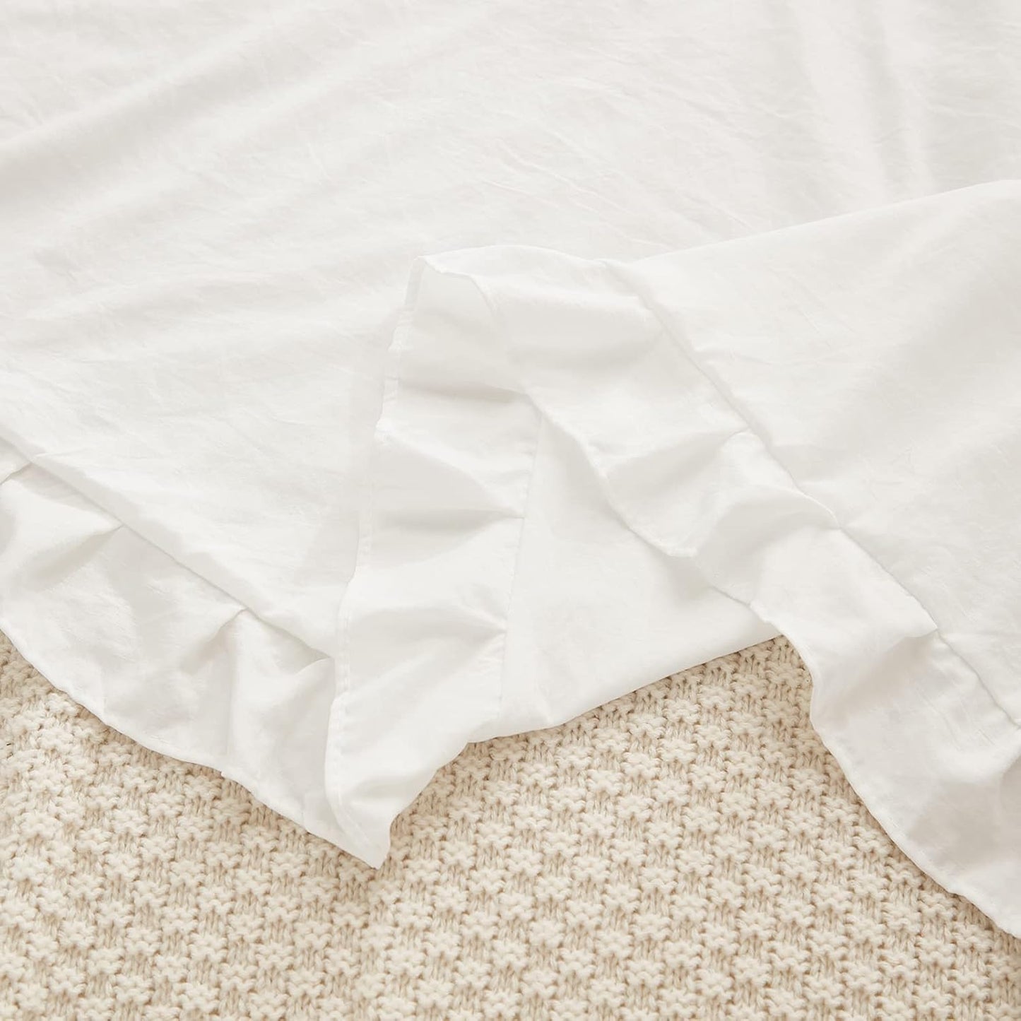 Ruffled Fringe Decor Sham / Body / White / 20 x 54