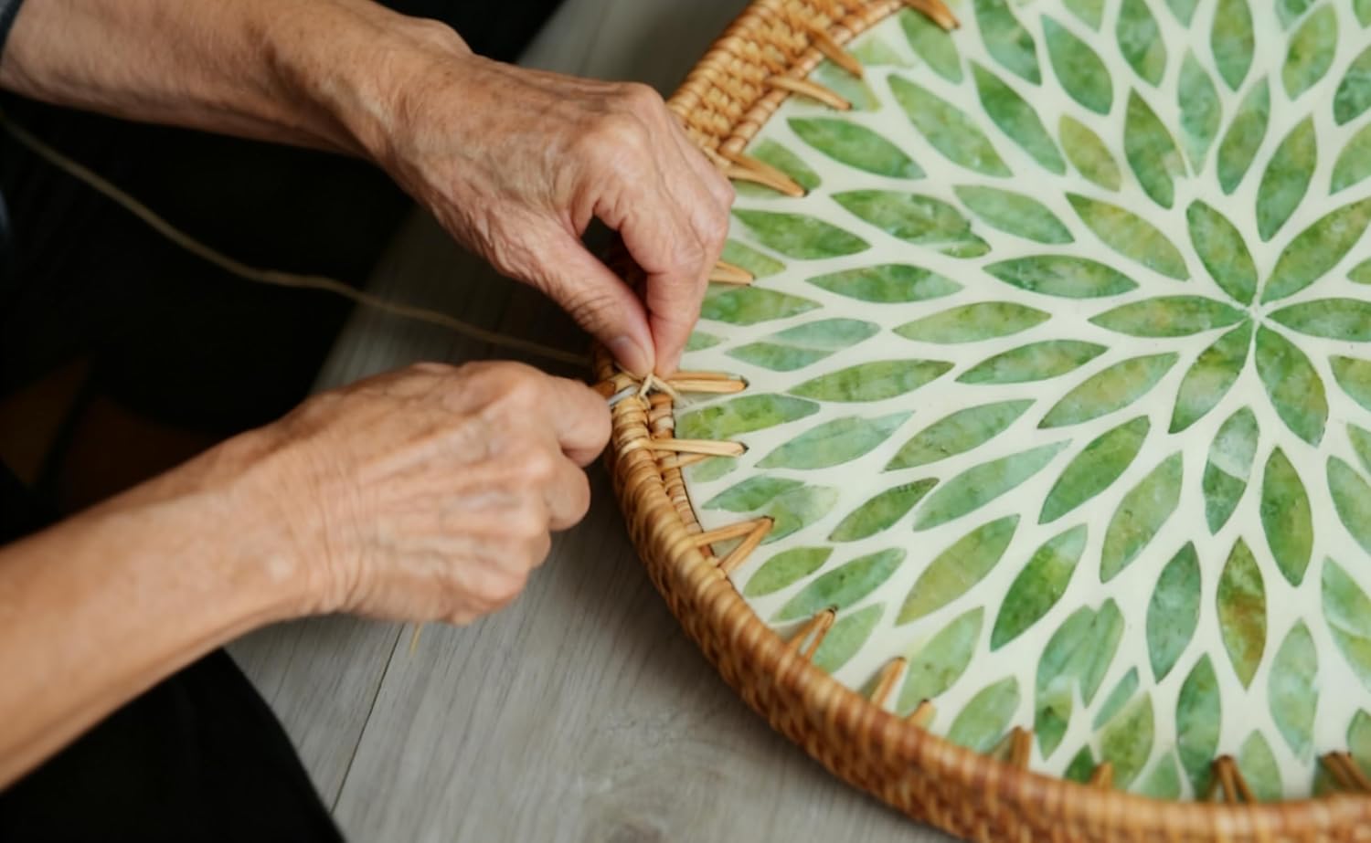 Round Rattan Tray / Emerald Bloom / Set of 3