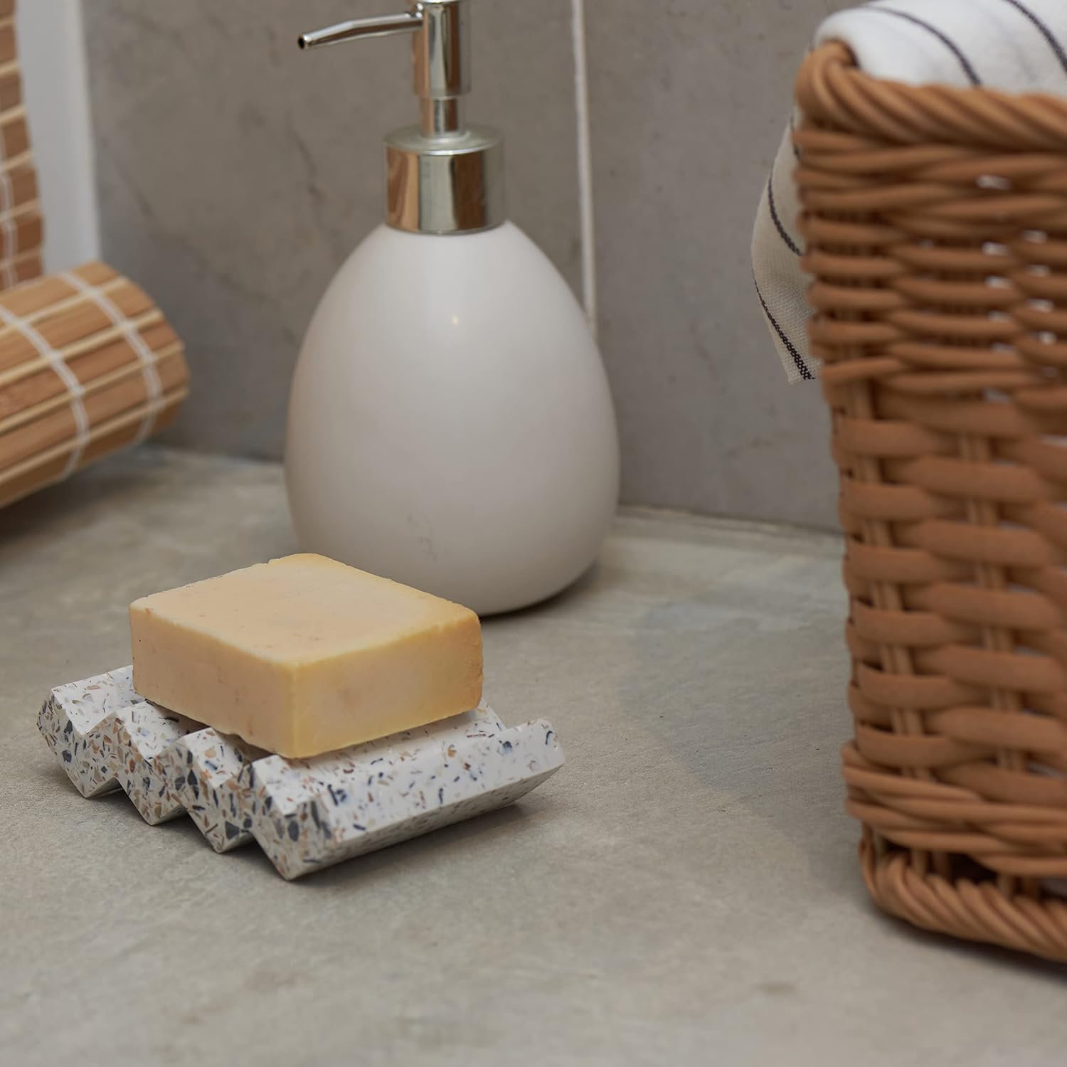 Concrete Soap Saver for Bar Soap Holder for Shower / White