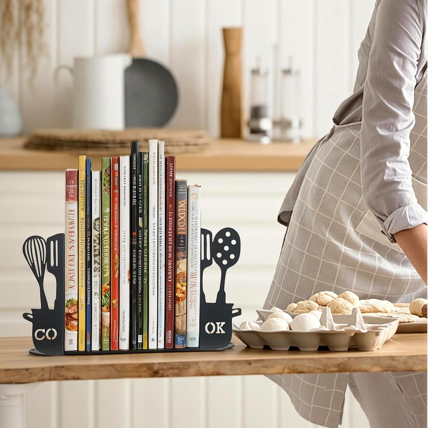 Metal Book Ends / Black Cook