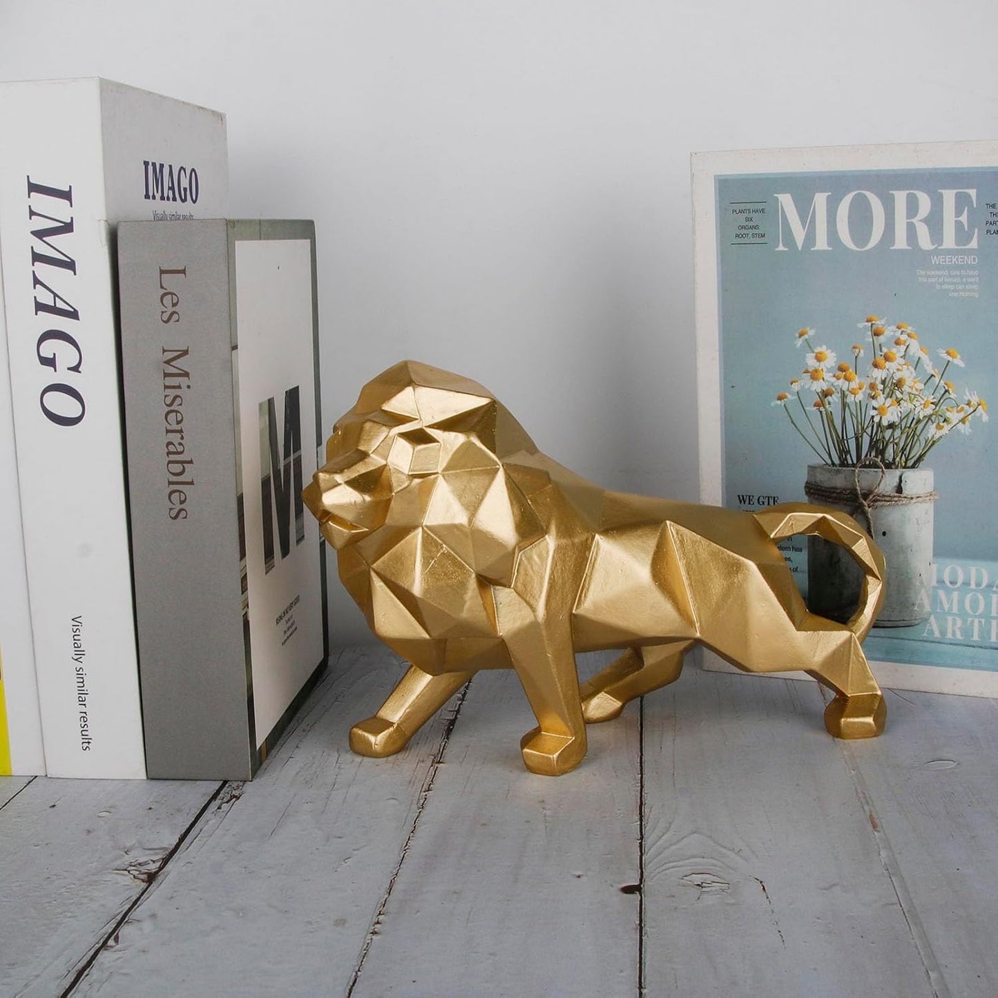 Resin Lion Figurines / Golden