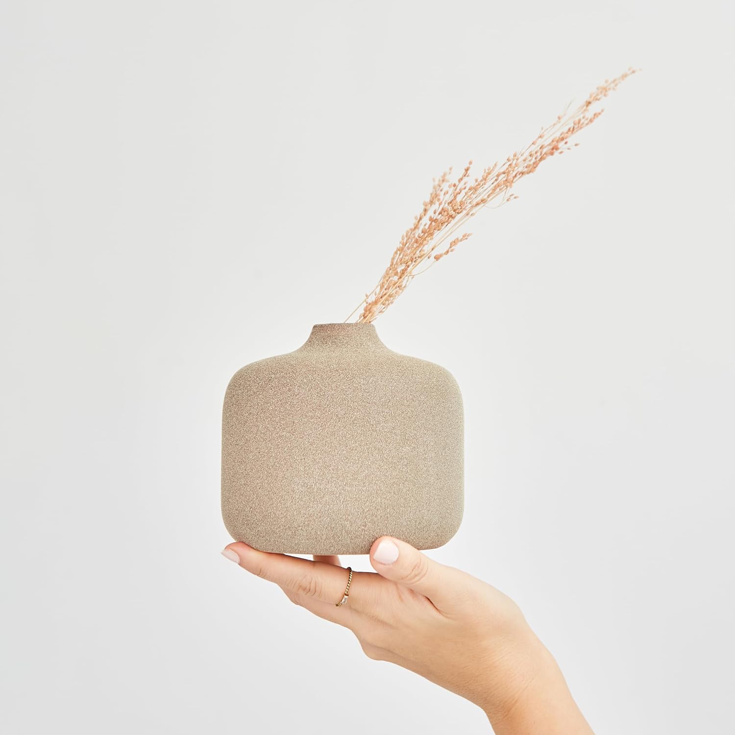 Round Boho Pampas Grass Vase