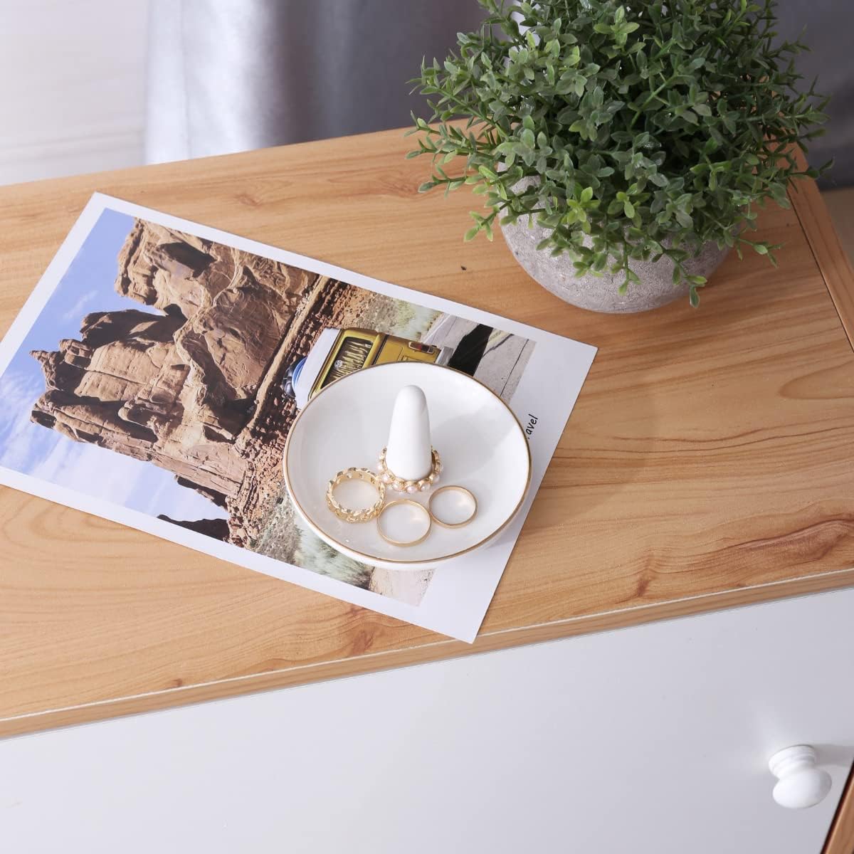 White Ring Dish Holder / White 1 / 4 Inch