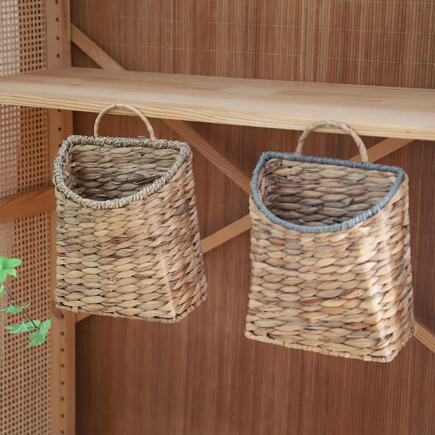 Woven Hanging Basket Water Hyacinth Hanging Wall Basket Wicker Handmade Baskets / Seagrass Mouth