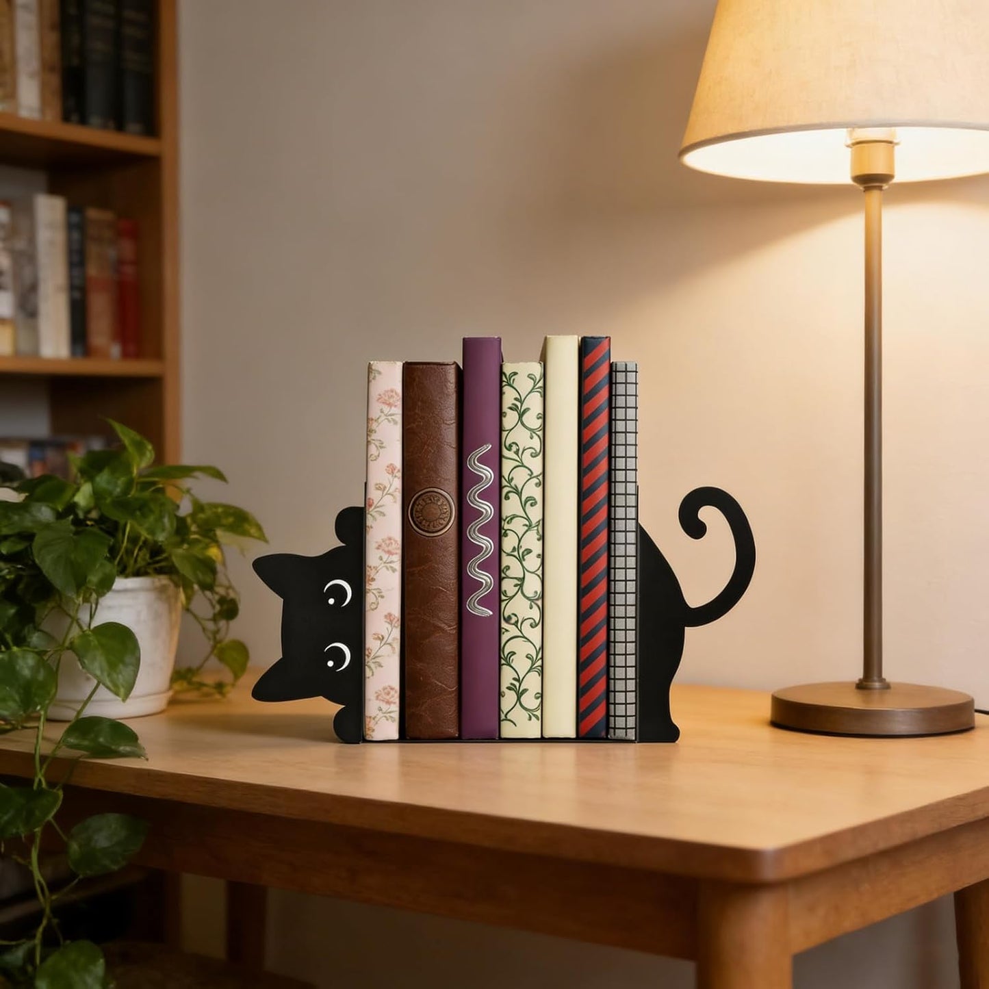 Metal Decorative Book Ends / Cute Cat / Black