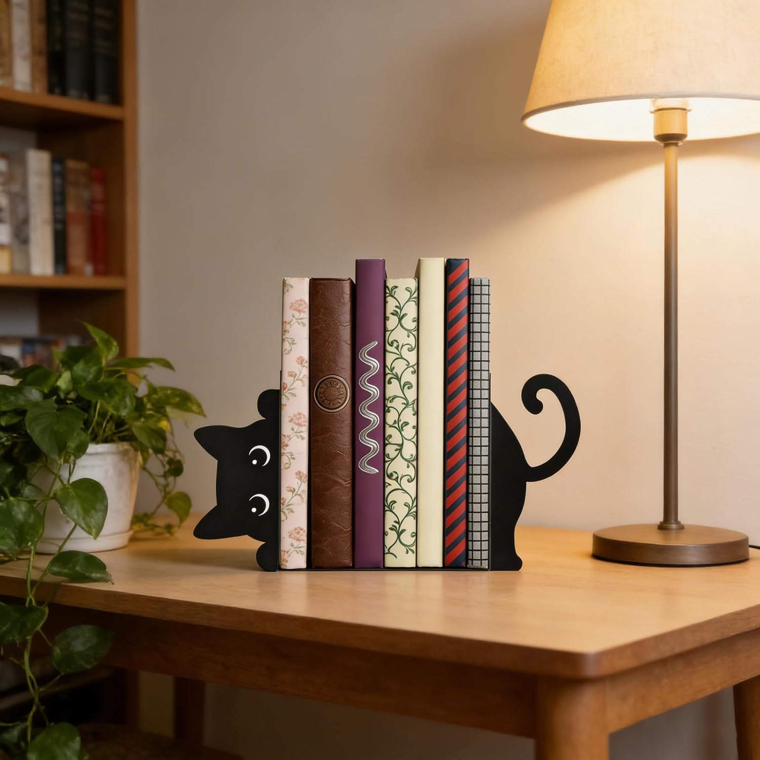 Metal Decorative Book Ends / Cute Cat / Black
