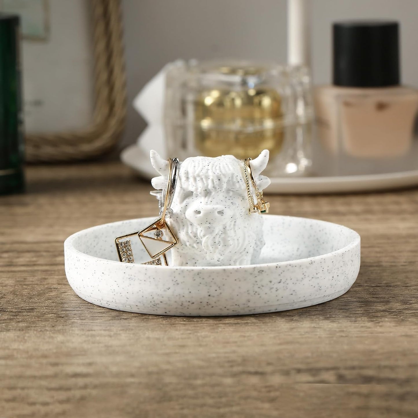 Highland Cow Ring Holder / New Highland Cow White