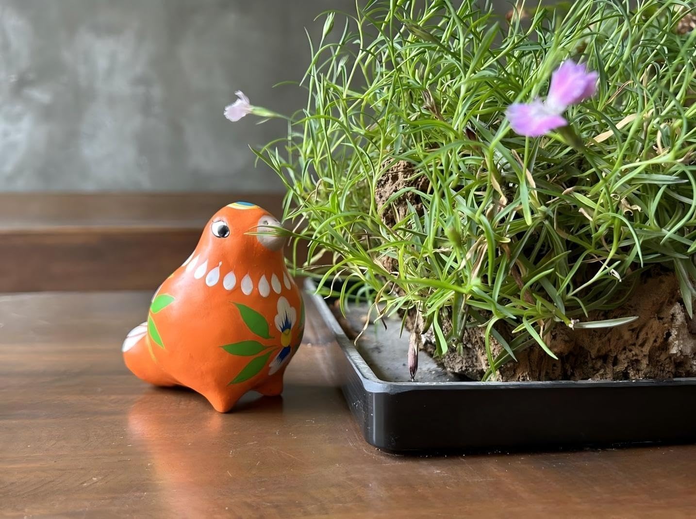 Decorative Clay Bird Figurines Hand-Painted Folk Art Design Collectible Smal Figurines / Orange