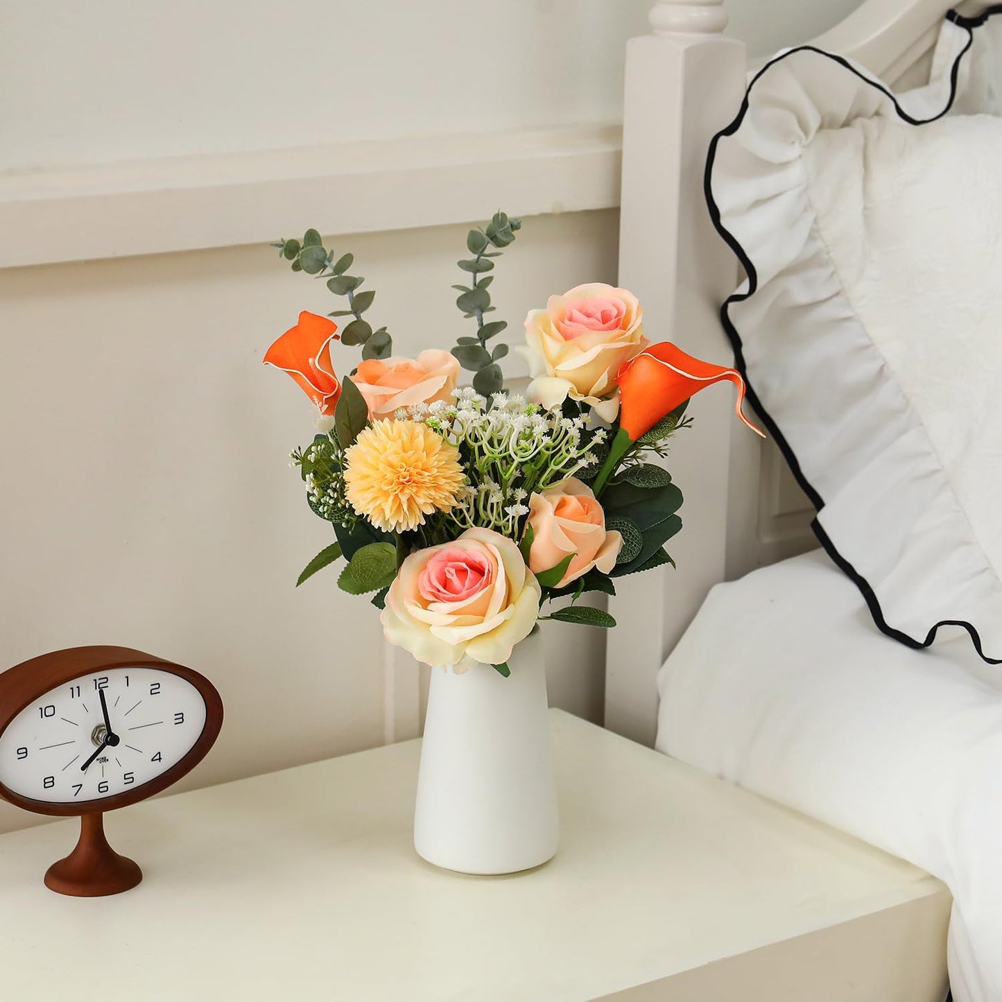 a Ceramic Vase / Champagne