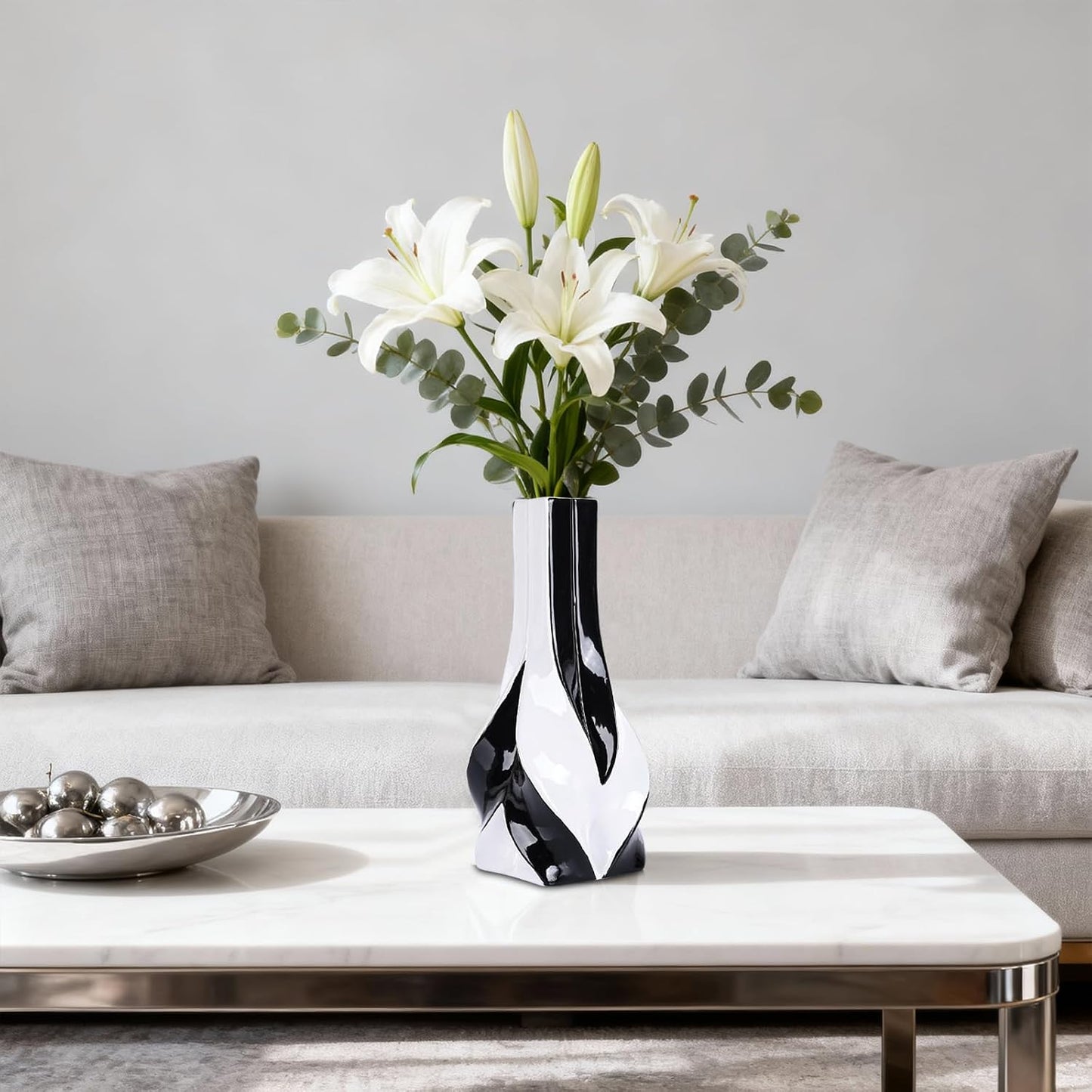 10.6" Black and White Ceramic Vase / Black White