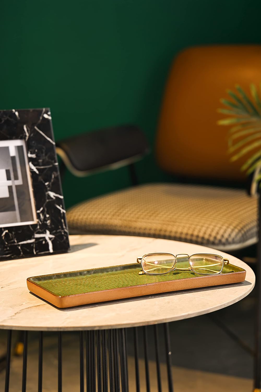 Vanity Tray / Perfume Holder / Green / 12 x 4.7 x 0.5