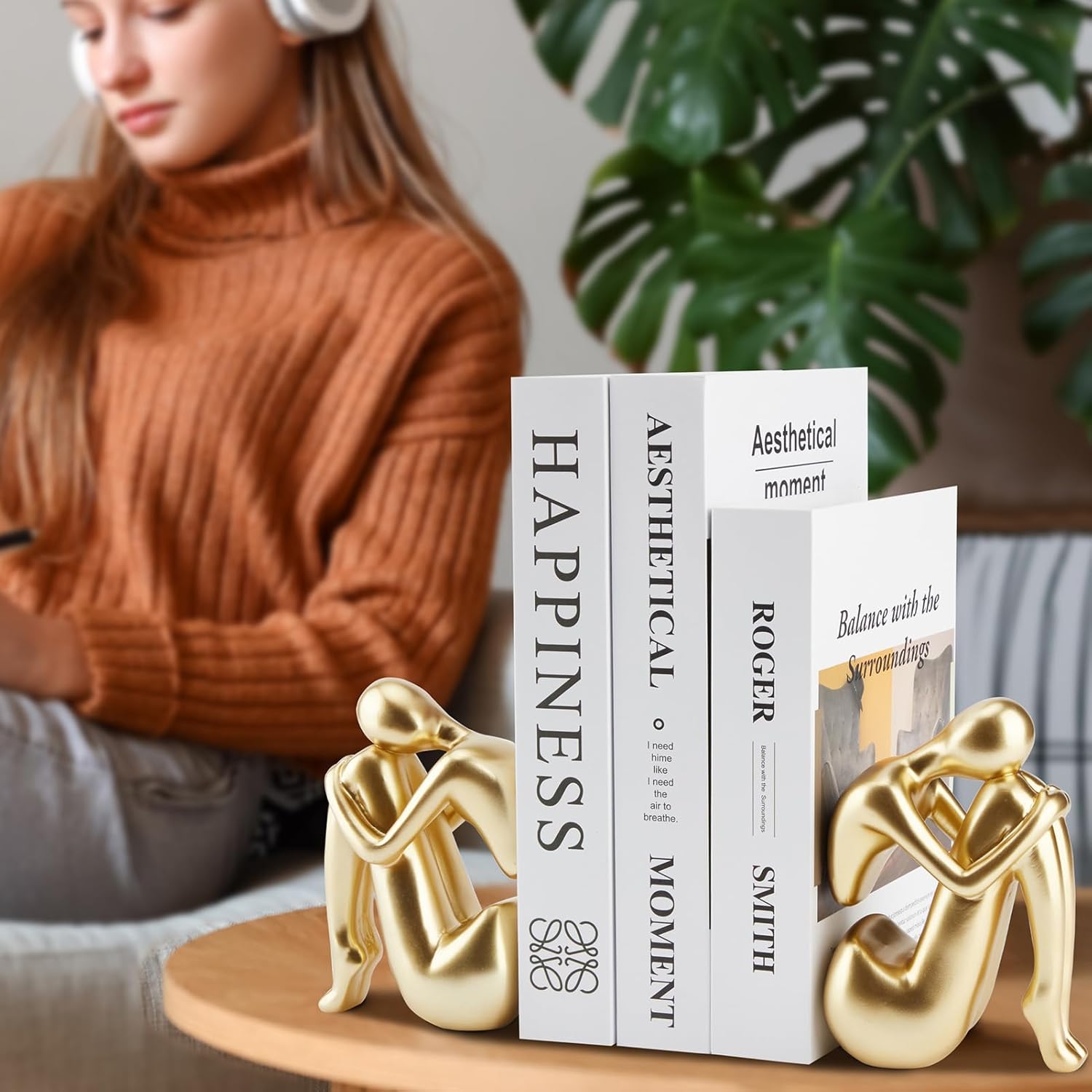 Modern Book Holder / Girl-bookend-gold
