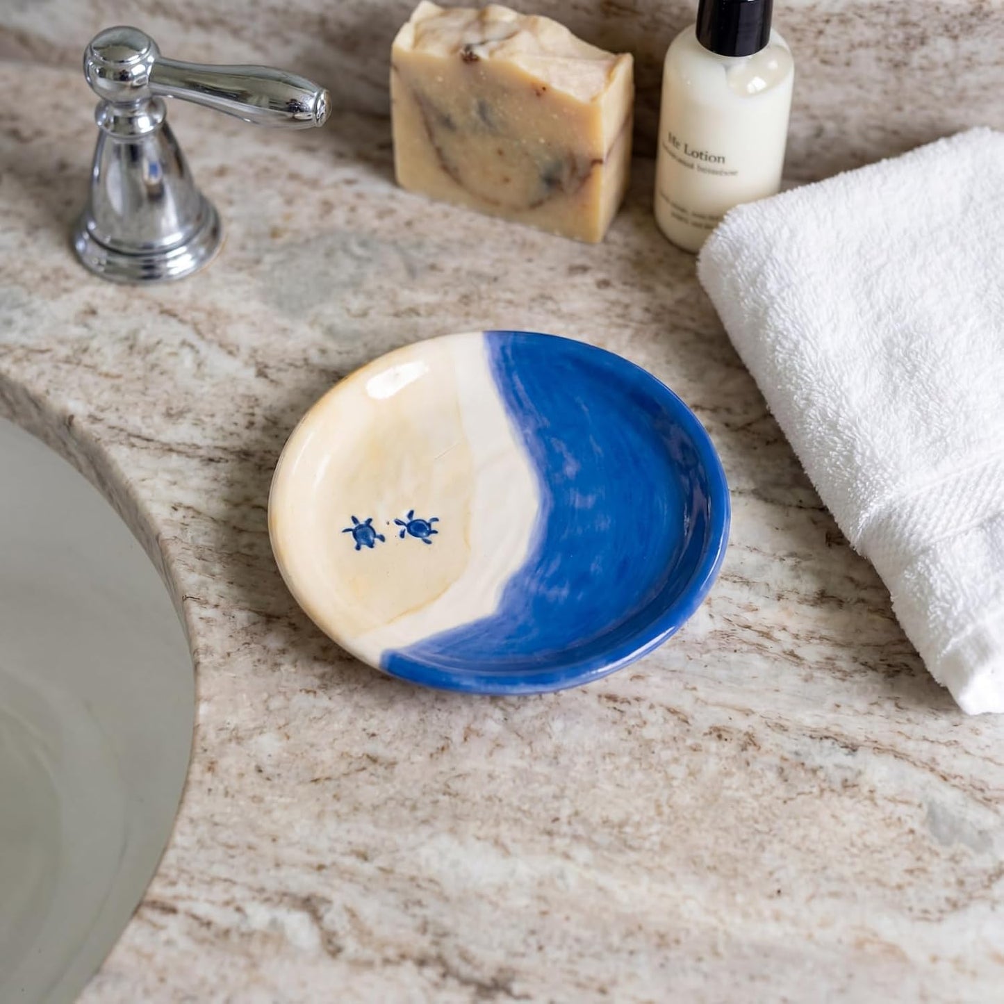 Ring Holder / Coastal Ocean Theme Trinket Tray / Sea Turtle / Blue